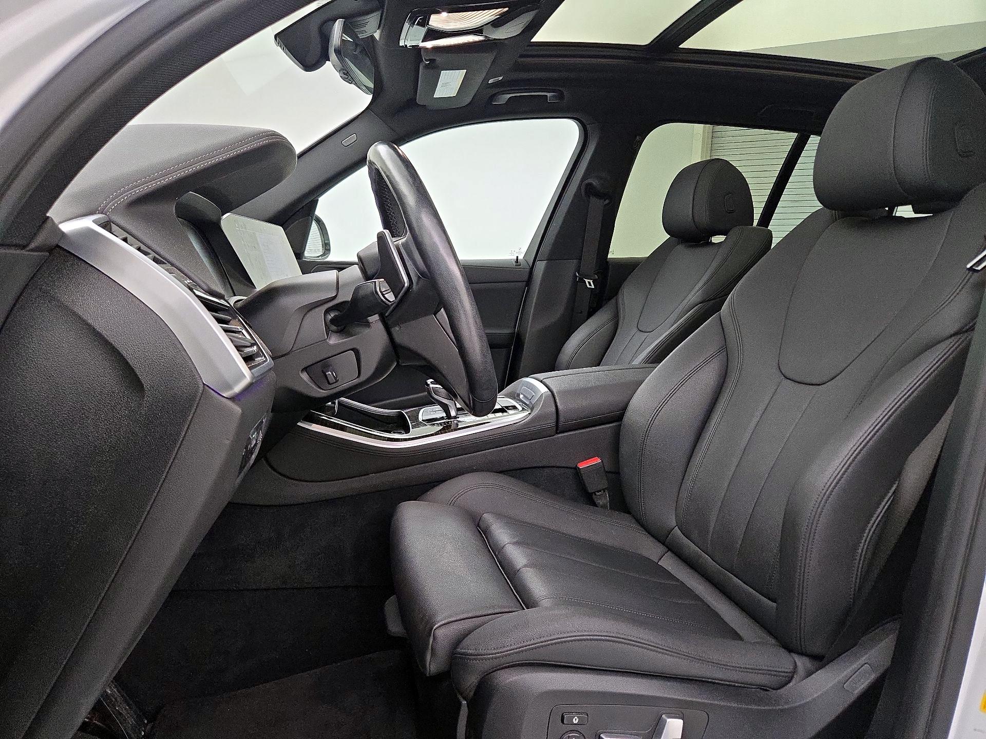 Thumbnail: 2020 BMW X5 - 11