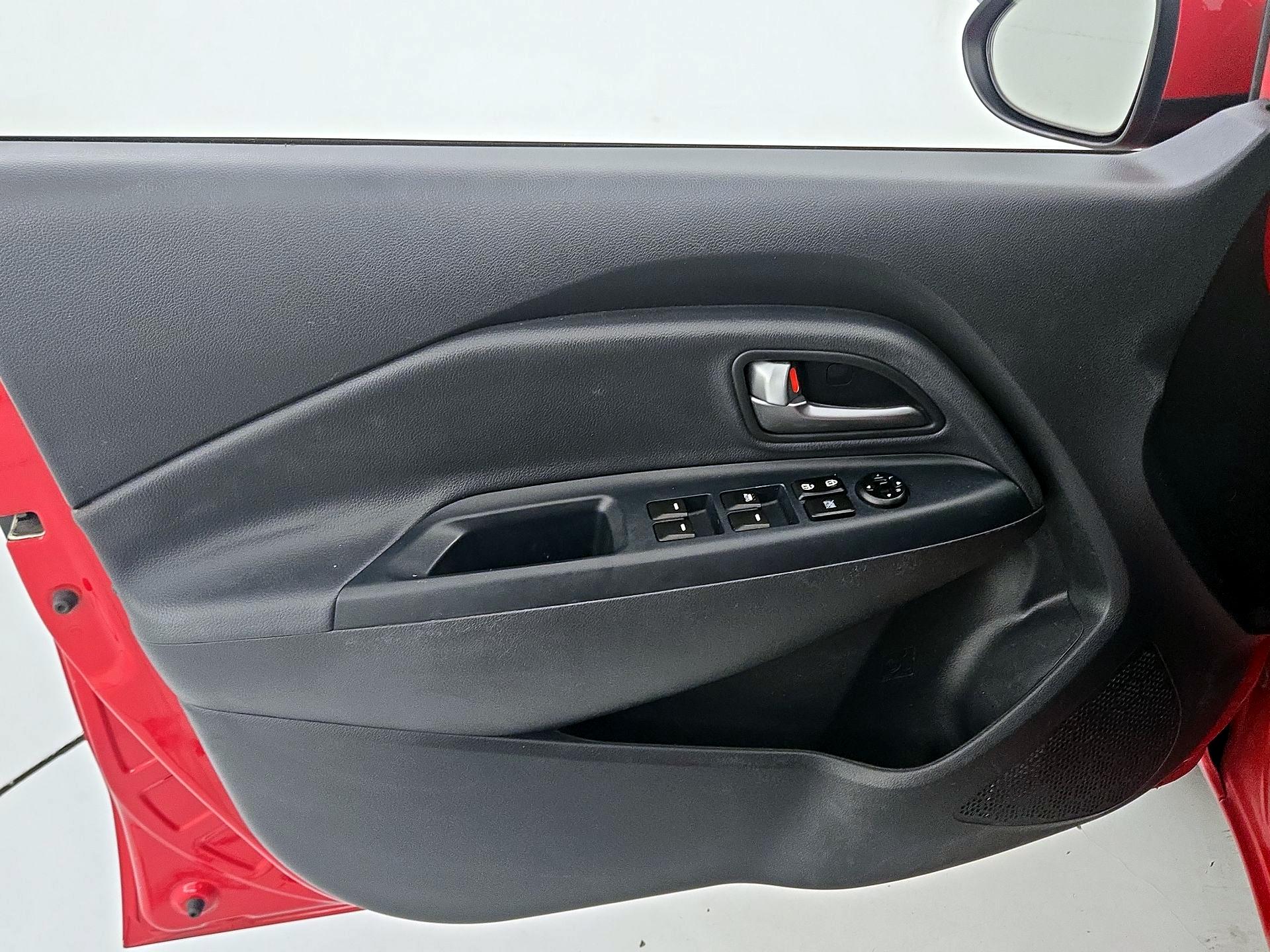 Thumbnail: 2017 Kia Rio - 12