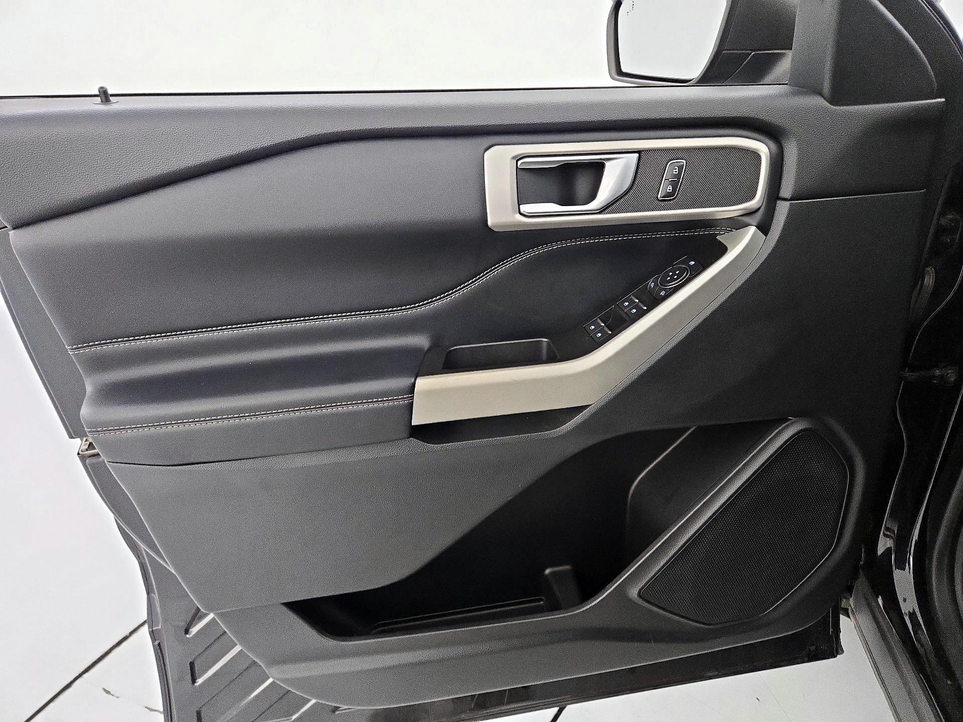 Thumbnail: 2021 Ford Explorer - 12