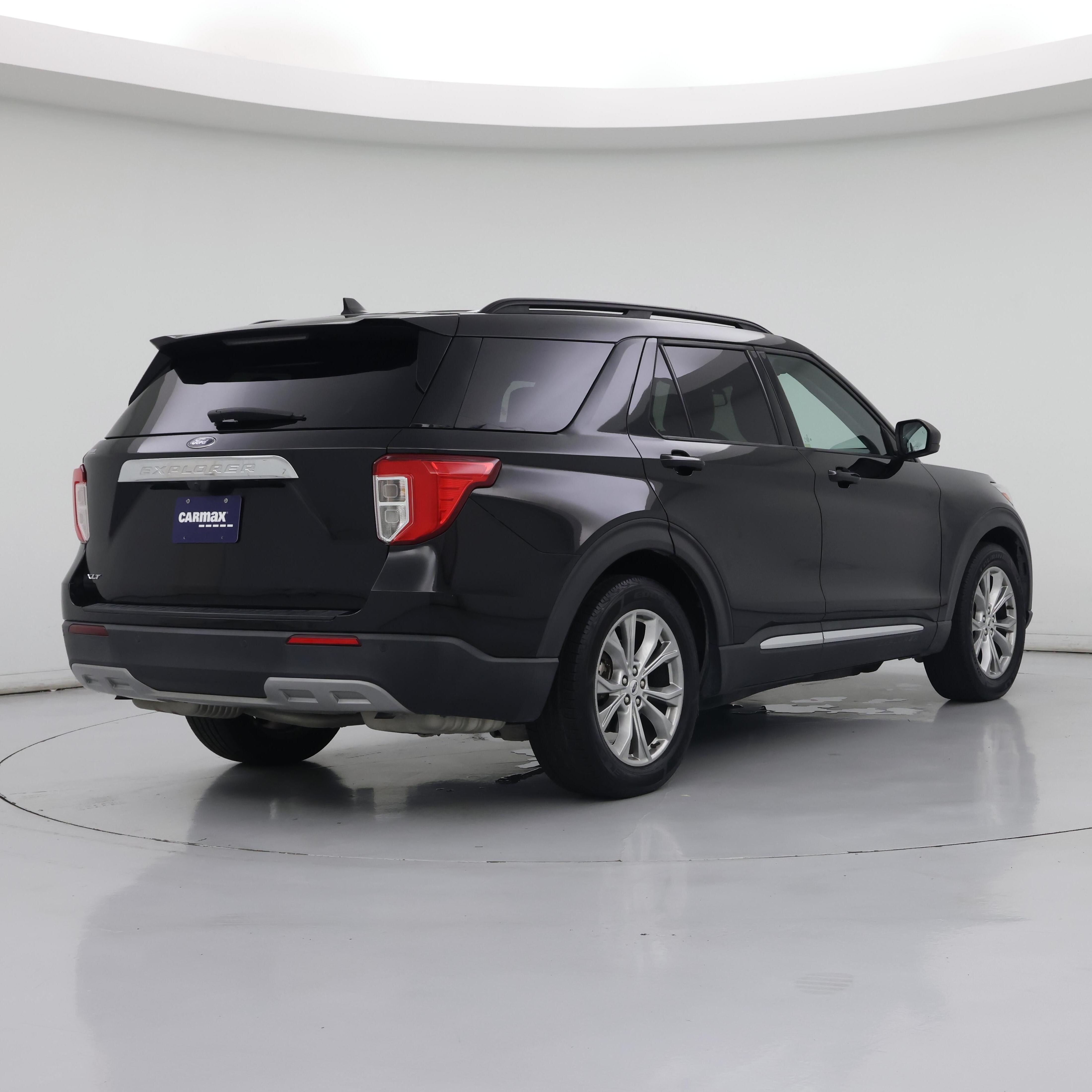 Thumbnail: 2021 Ford Explorer - 8