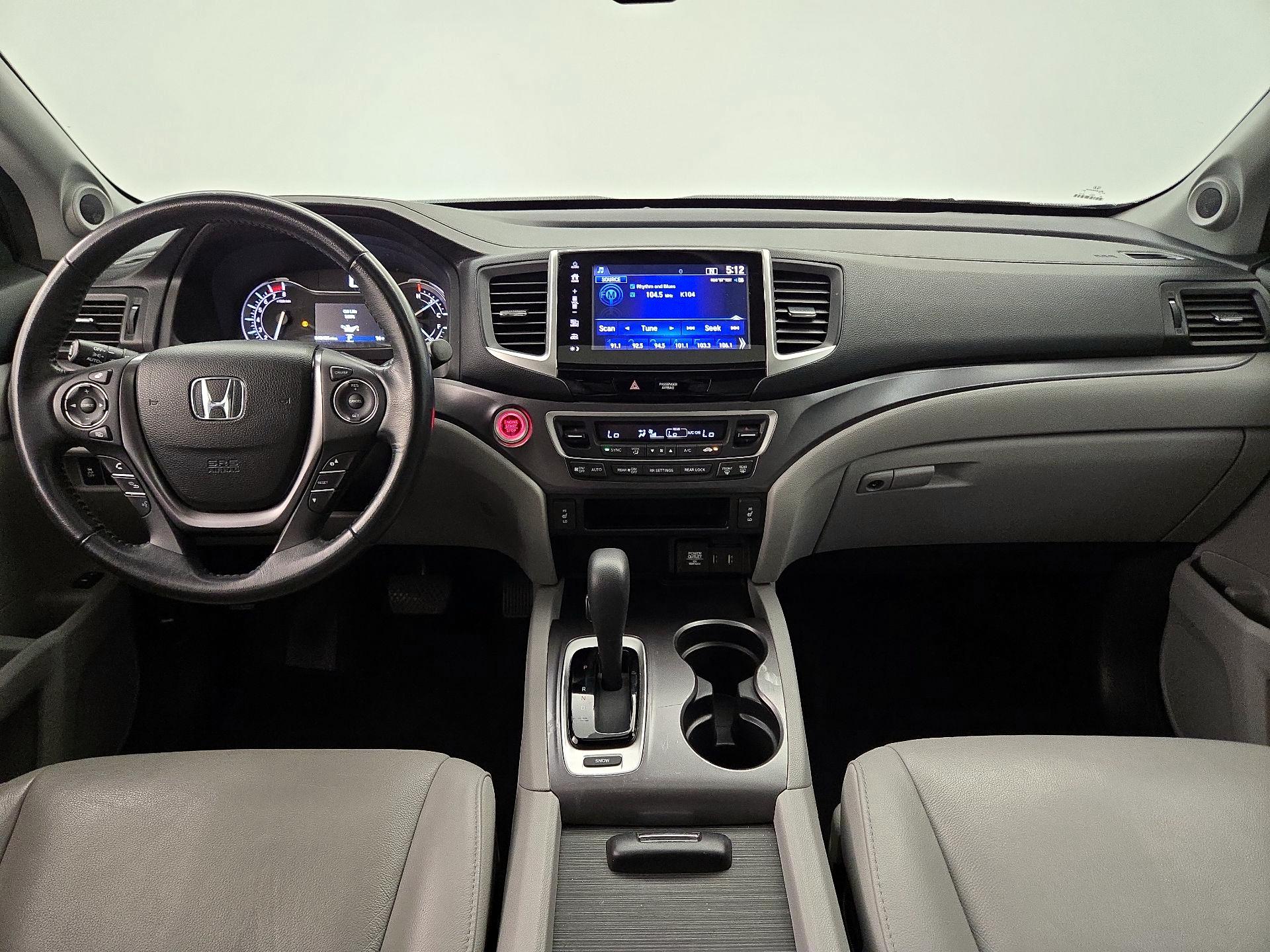 Thumbnail: 2018 Honda Pilot - 9