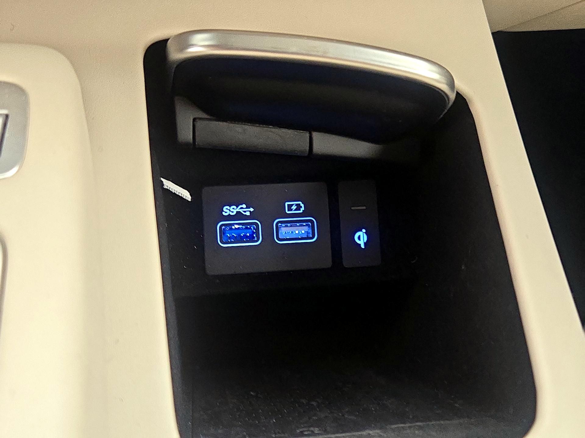 Thumbnail: 2024 Genesis GV70 - 19