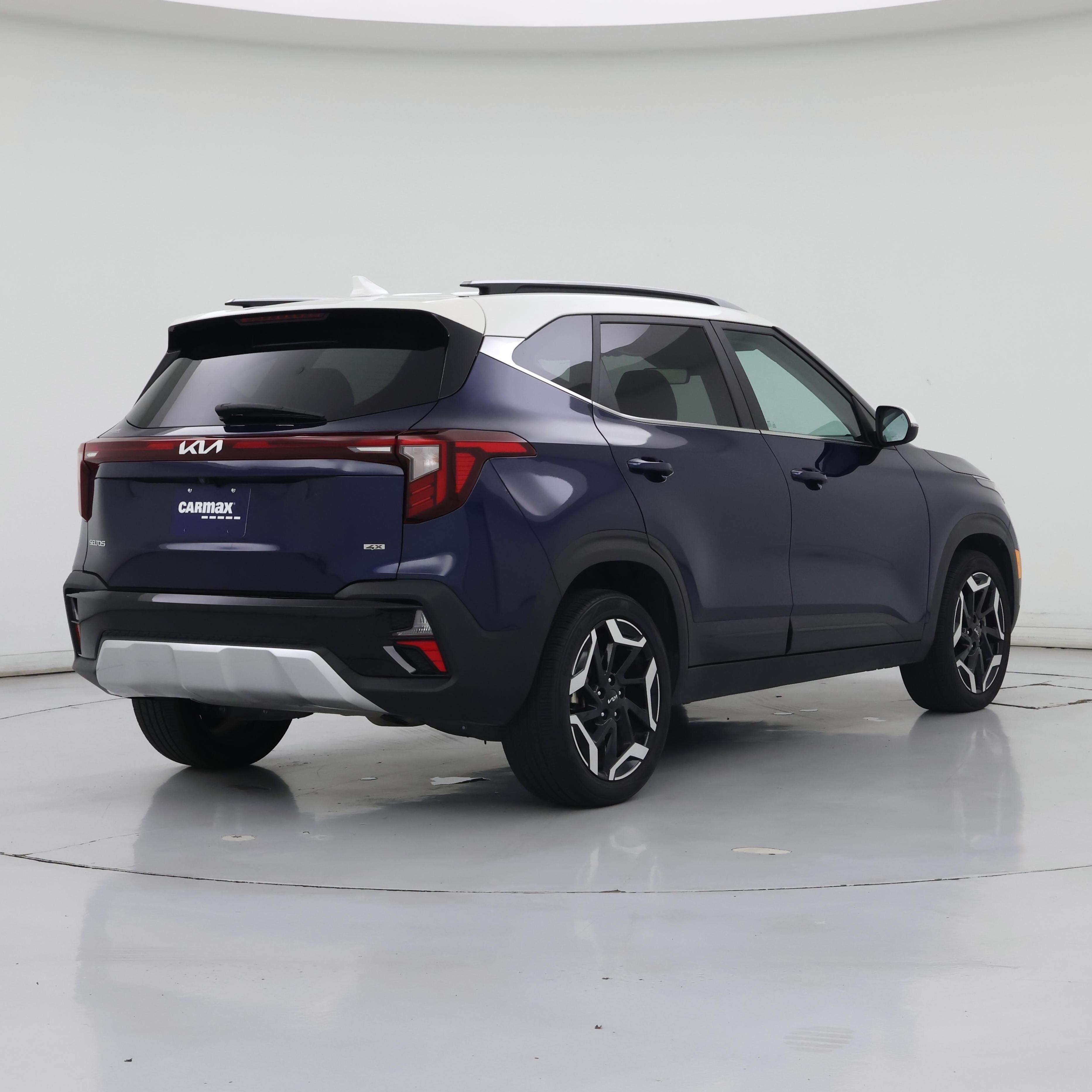 Thumbnail: 2024 Kia Seltos - 8