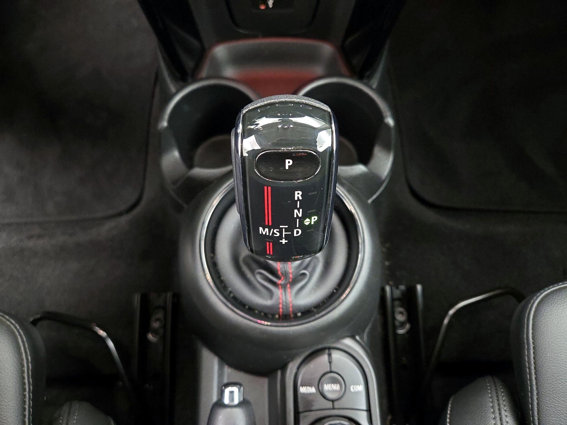 Thumbnail: 2020 MINI Cooper Hardtop - 17