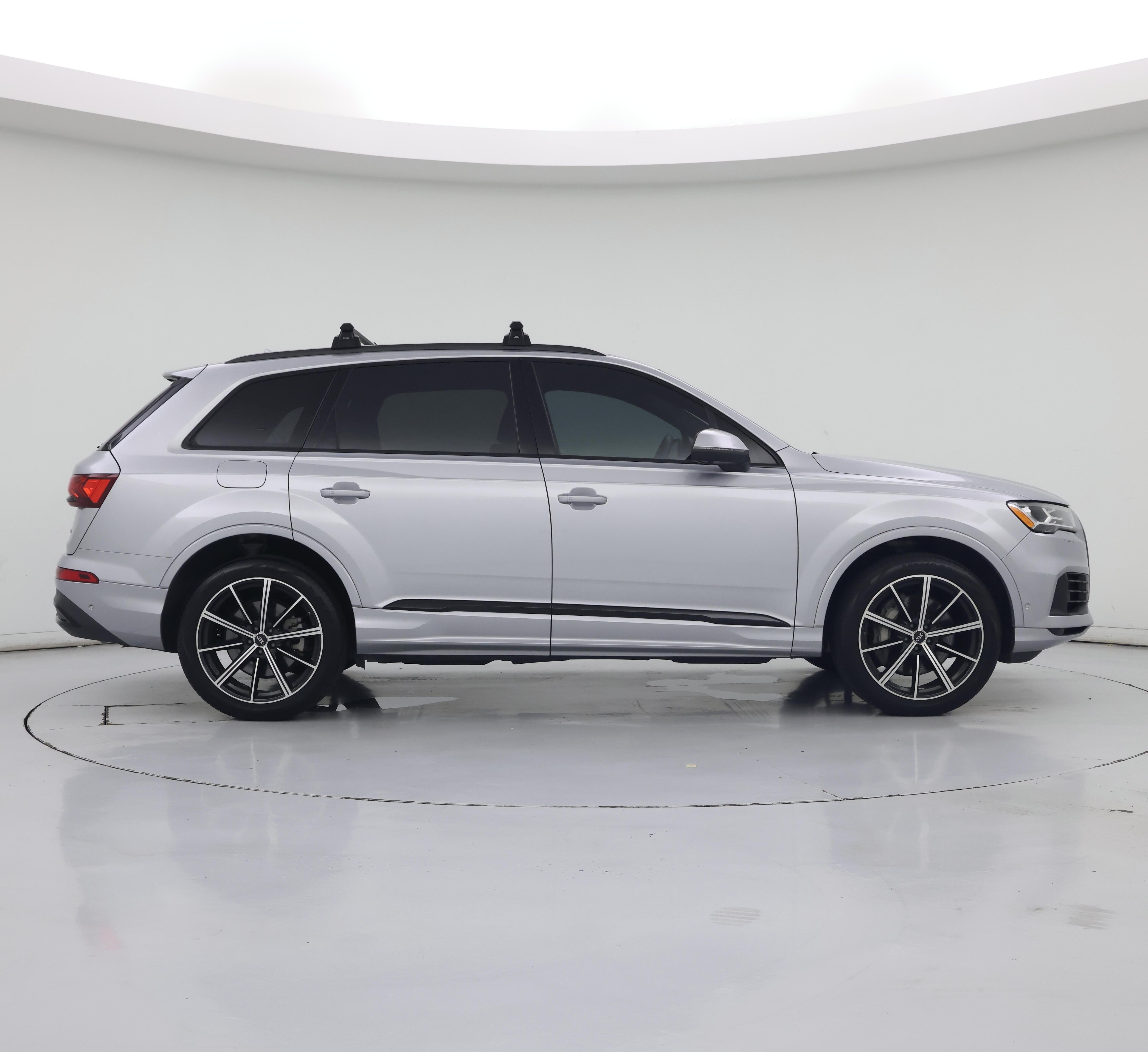 Thumbnail: 2022 Audi Q7 - 7