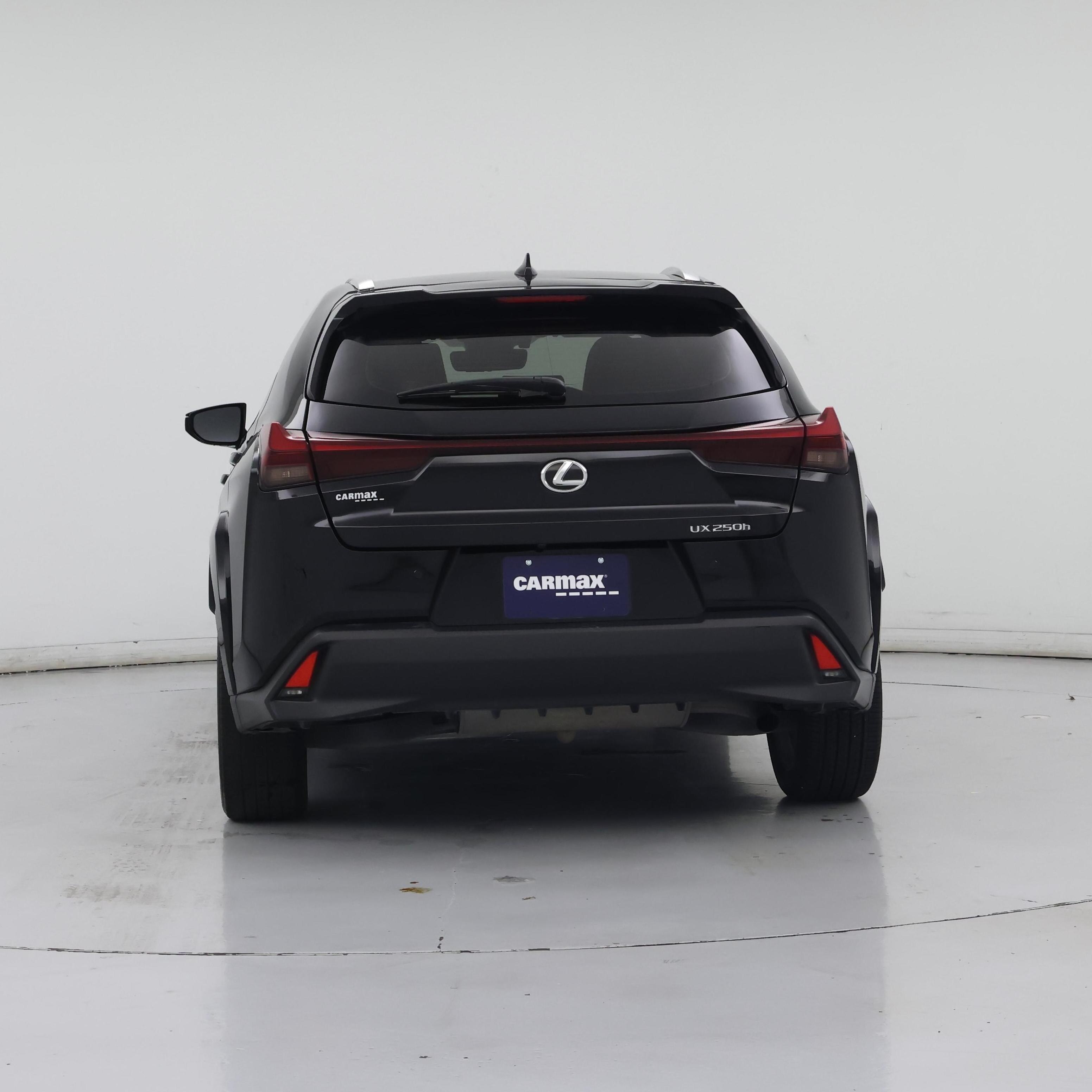 Thumbnail: 2023 Lexus UX - 6