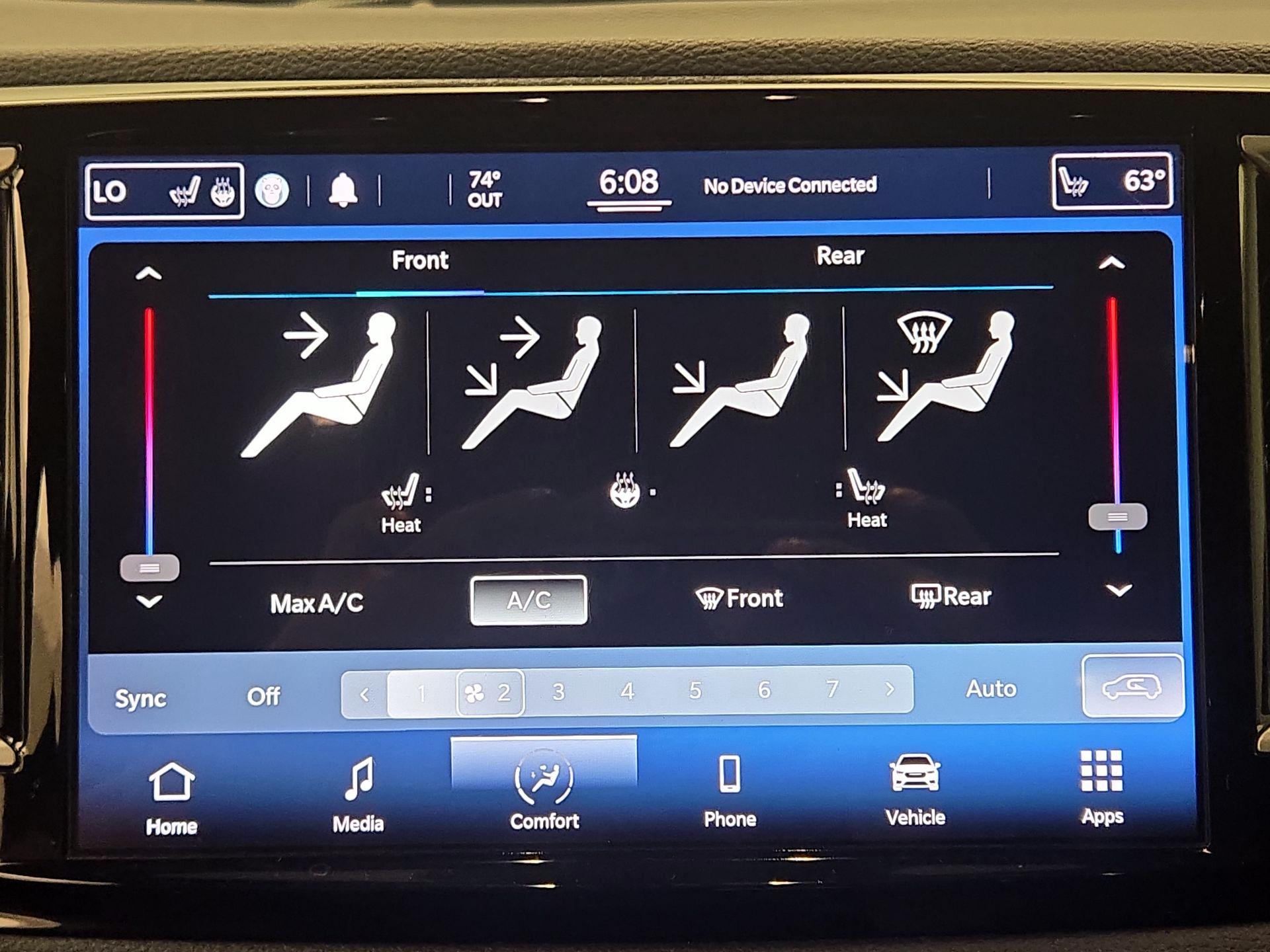 Thumbnail: 2021 Chrysler Pacifica - 16