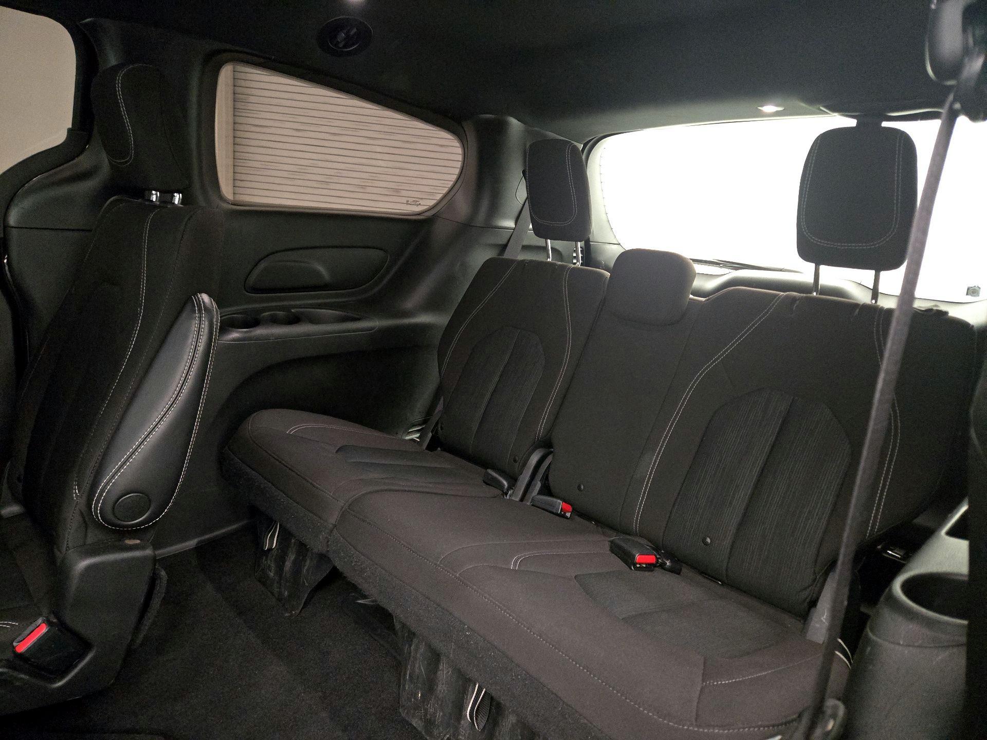 Thumbnail: 2021 Chrysler Pacifica - 20