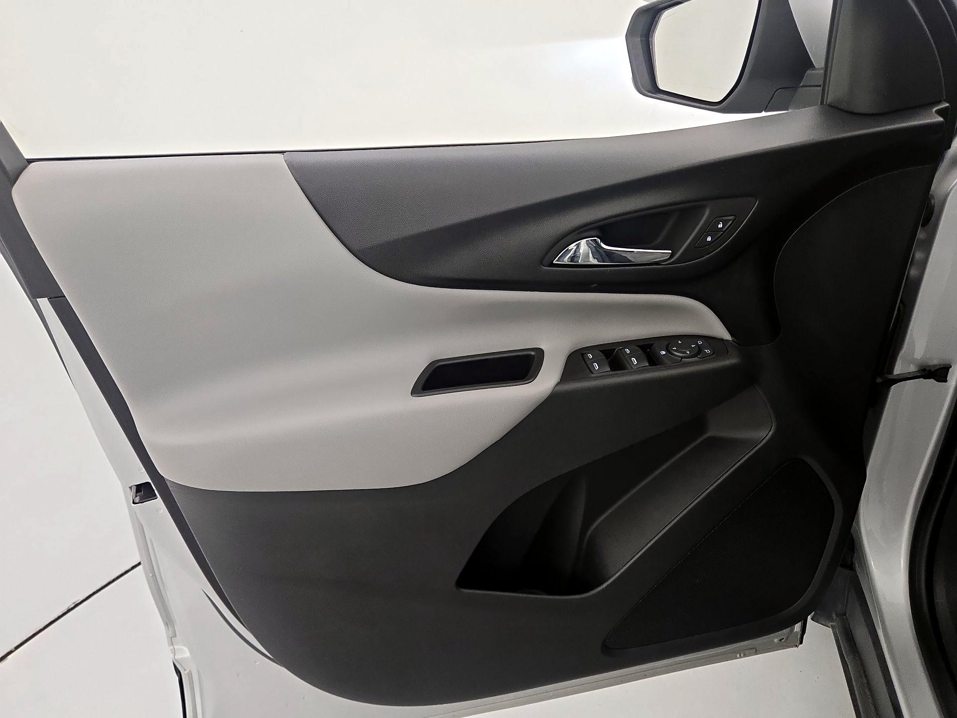 Thumbnail: 2020 Chevrolet Equinox - 12