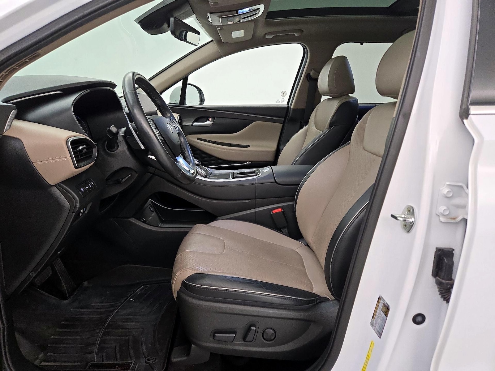 2022 Hyundai Santa Fe SEL - Photo 12