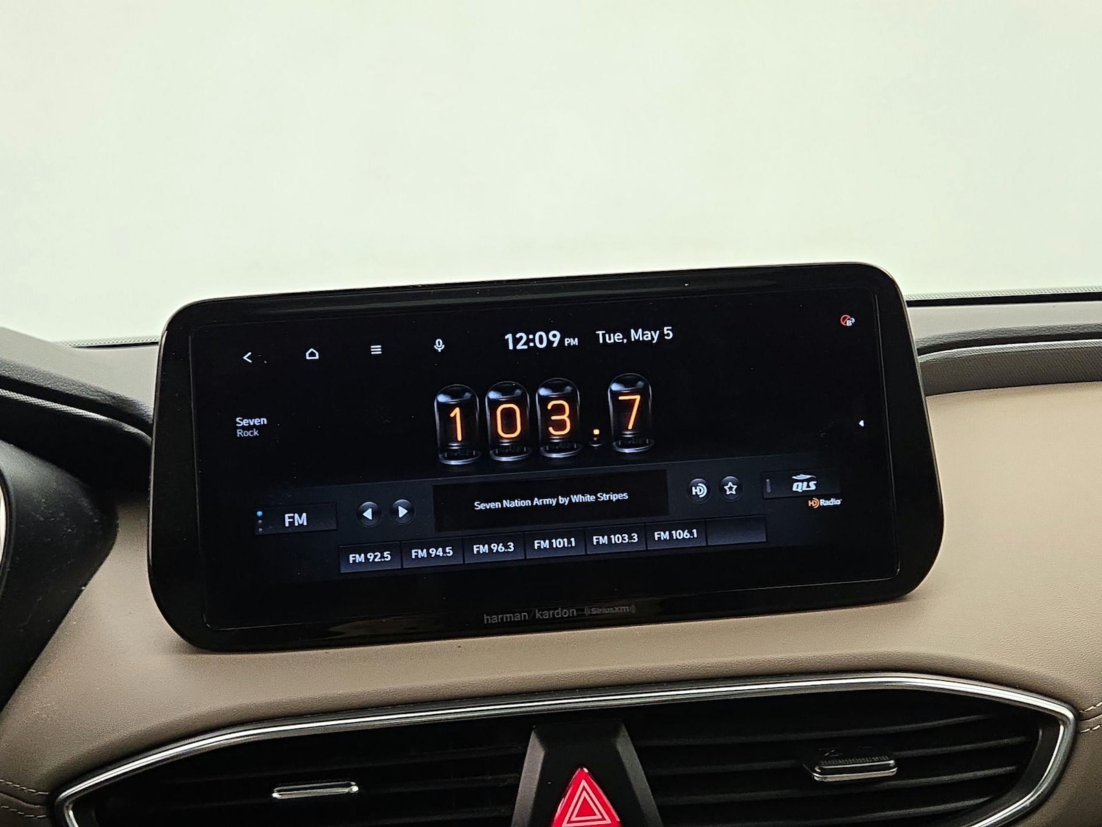2022 Hyundai Santa Fe SEL - Photo 17