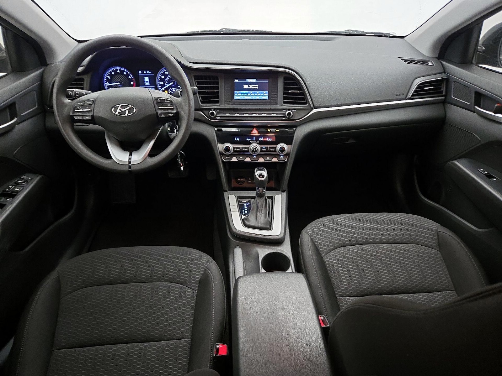 2020 Hyundai Elantra SE - Photo 10