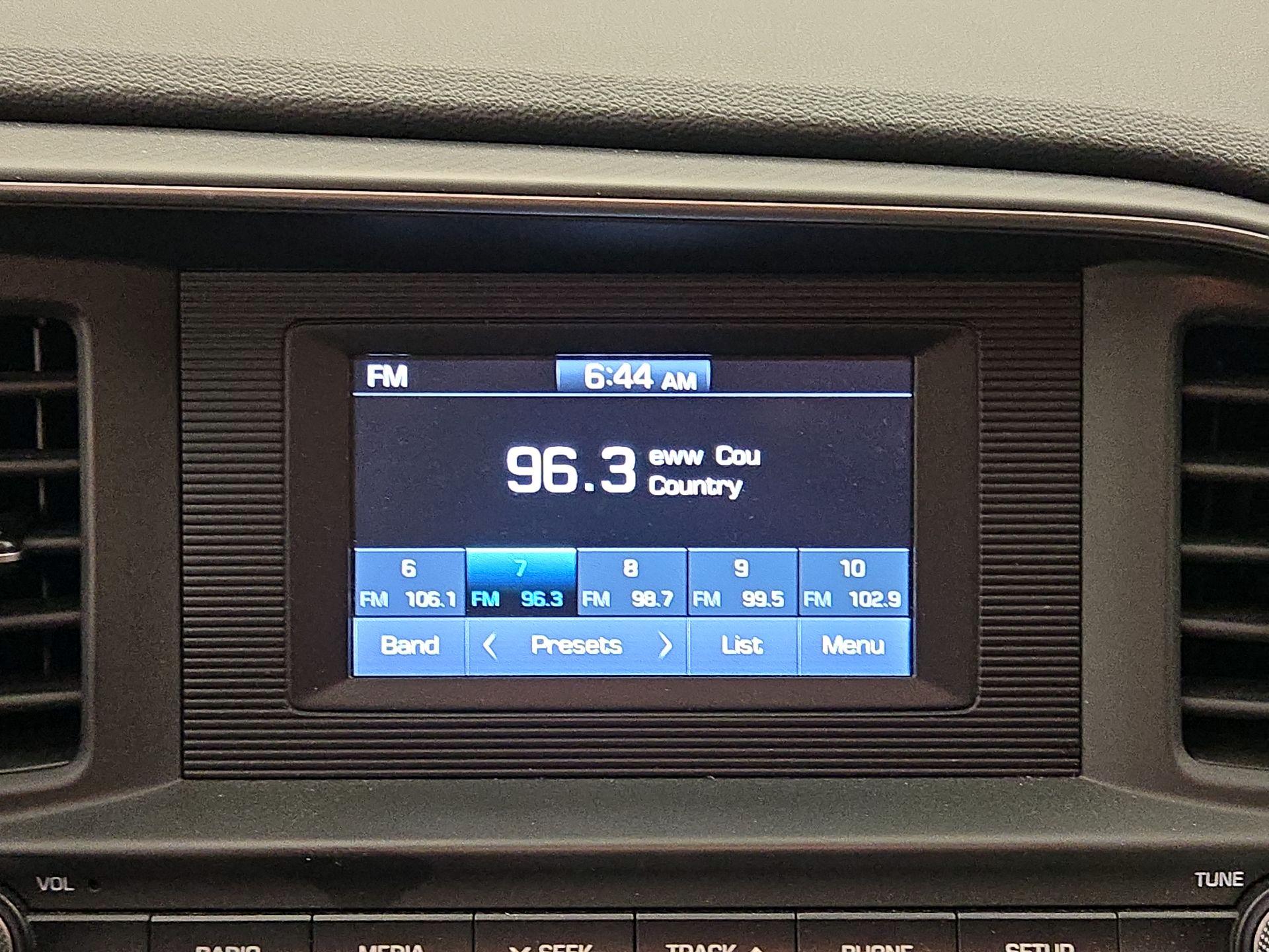 Thumbnail: 2020 Hyundai Elantra - 15