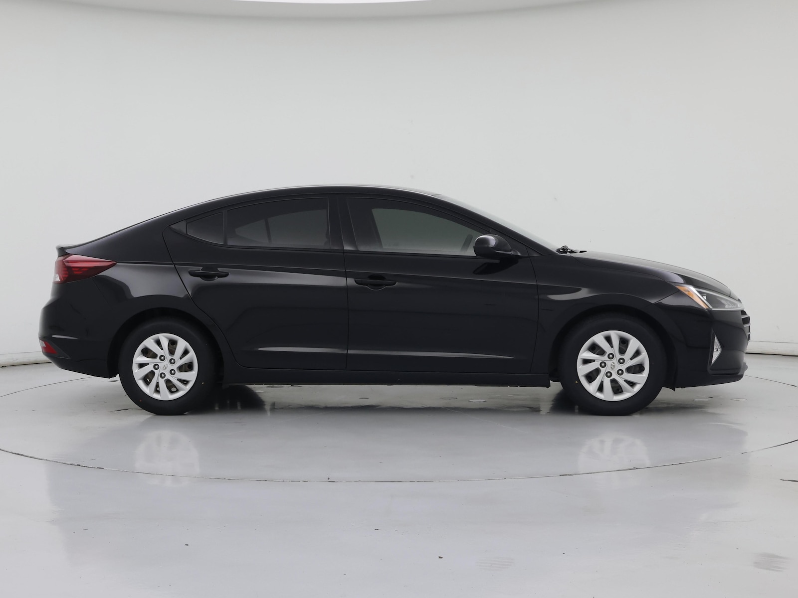 2020 Hyundai Elantra SE - Photo 8