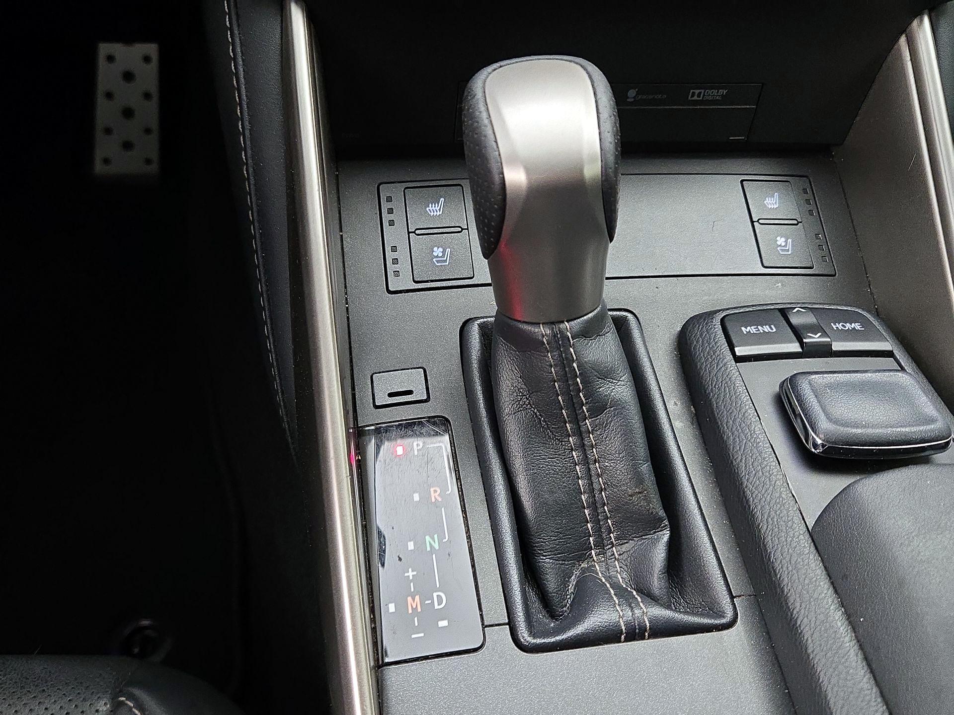 Thumbnail: 2015 Lexus IS - 17