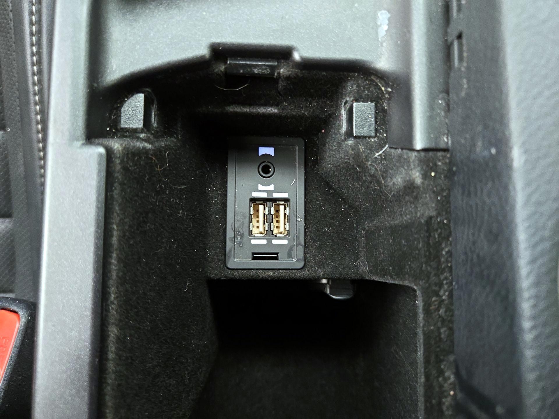 Thumbnail: 2015 Lexus IS - 18