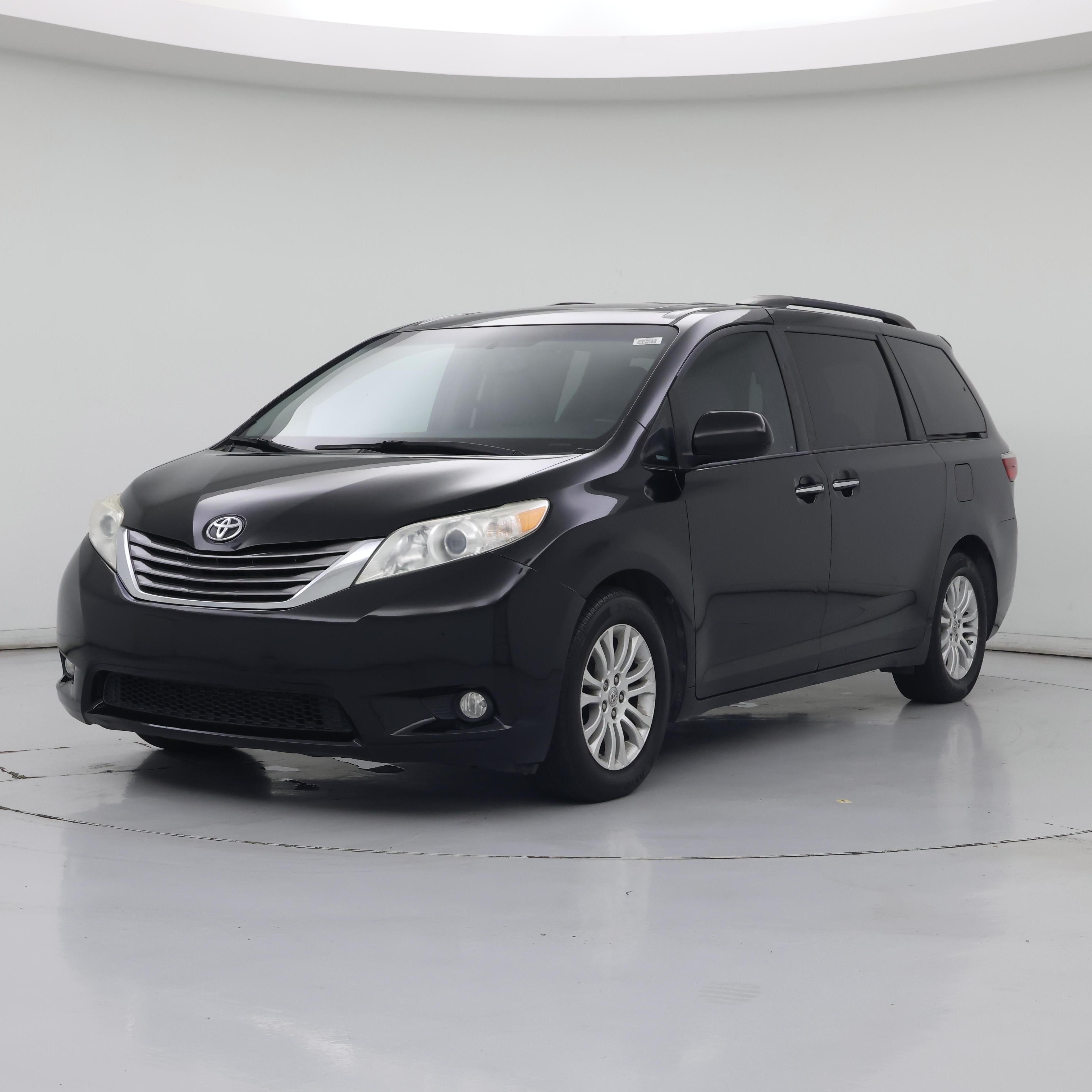 Thumbnail: 2015 Toyota Sienna - 4