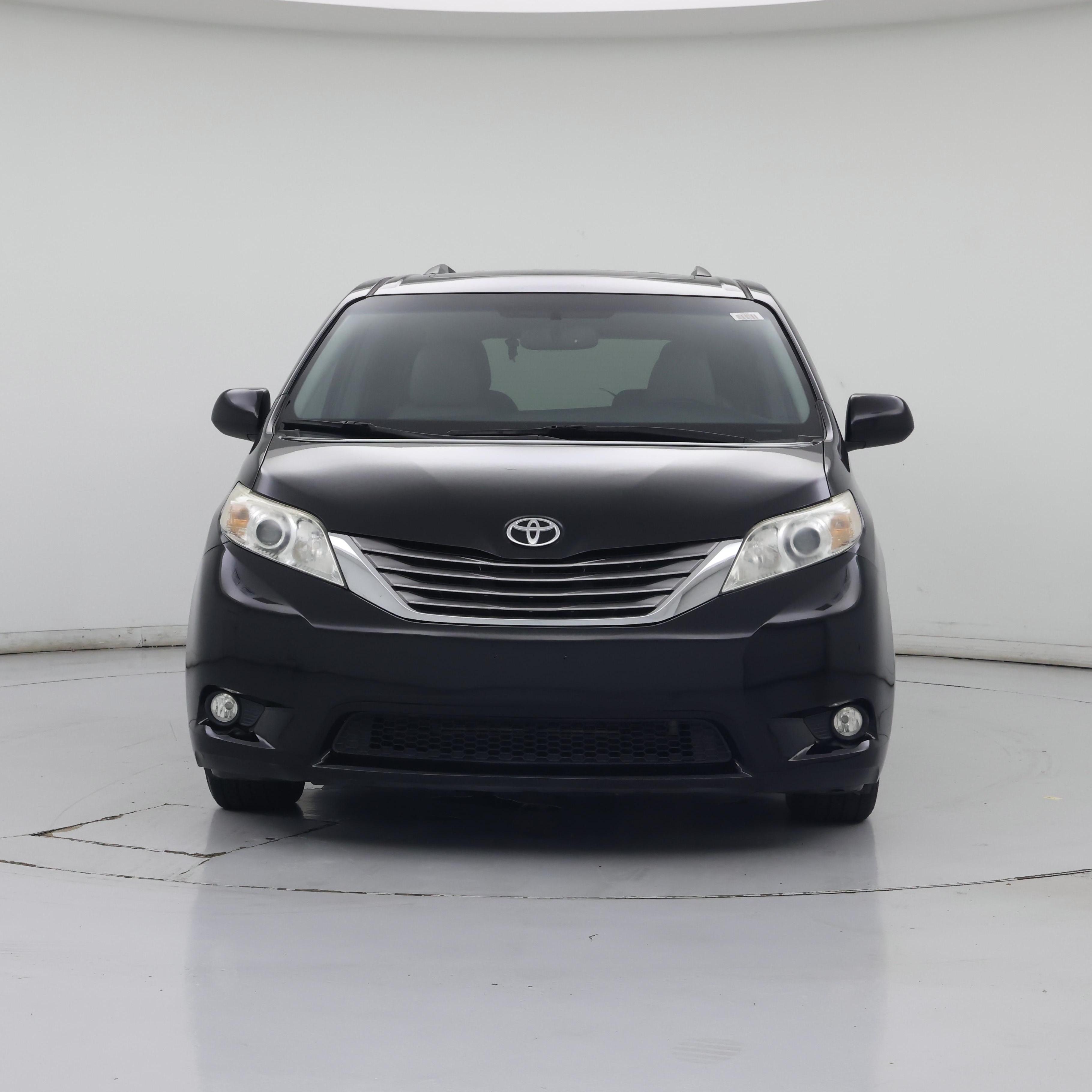 Thumbnail: 2015 Toyota Sienna - 5