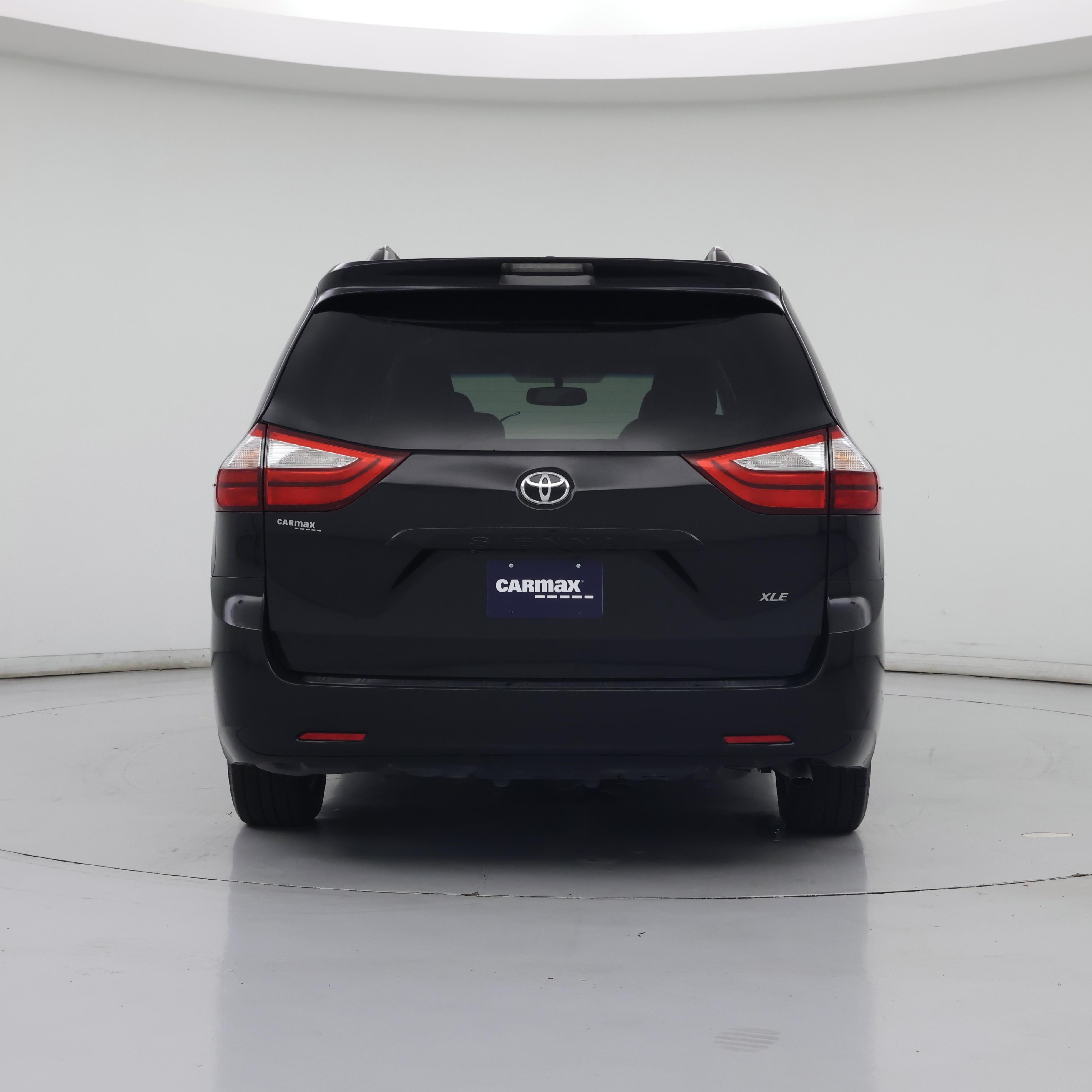 Thumbnail: 2015 Toyota Sienna - 6