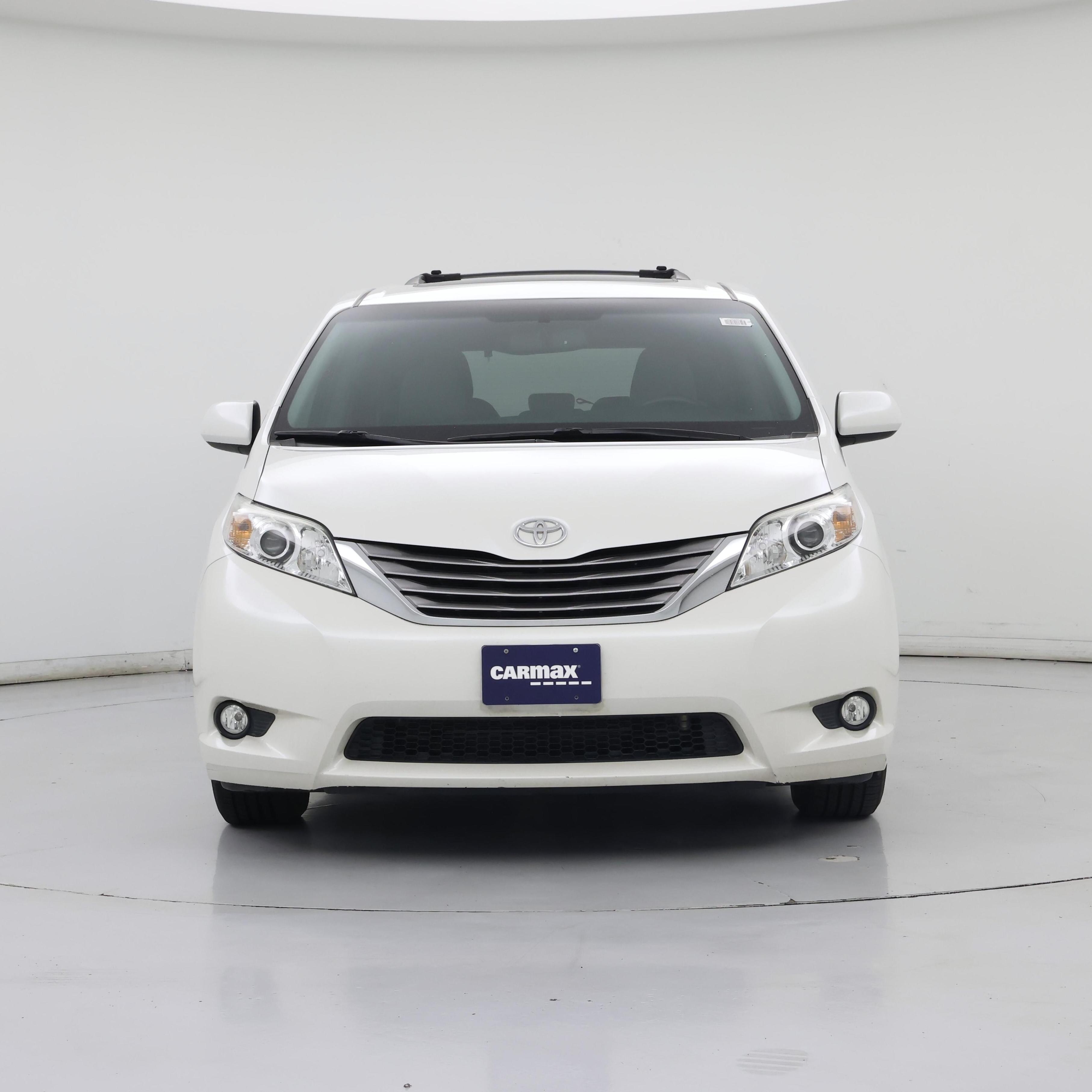 Thumbnail: 2015 Toyota Sienna - 5