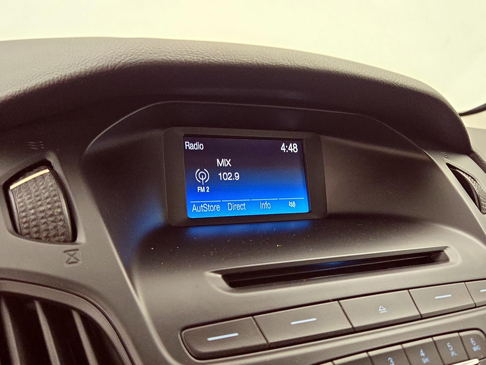 Thumbnail: 2016 Ford Focus - 15