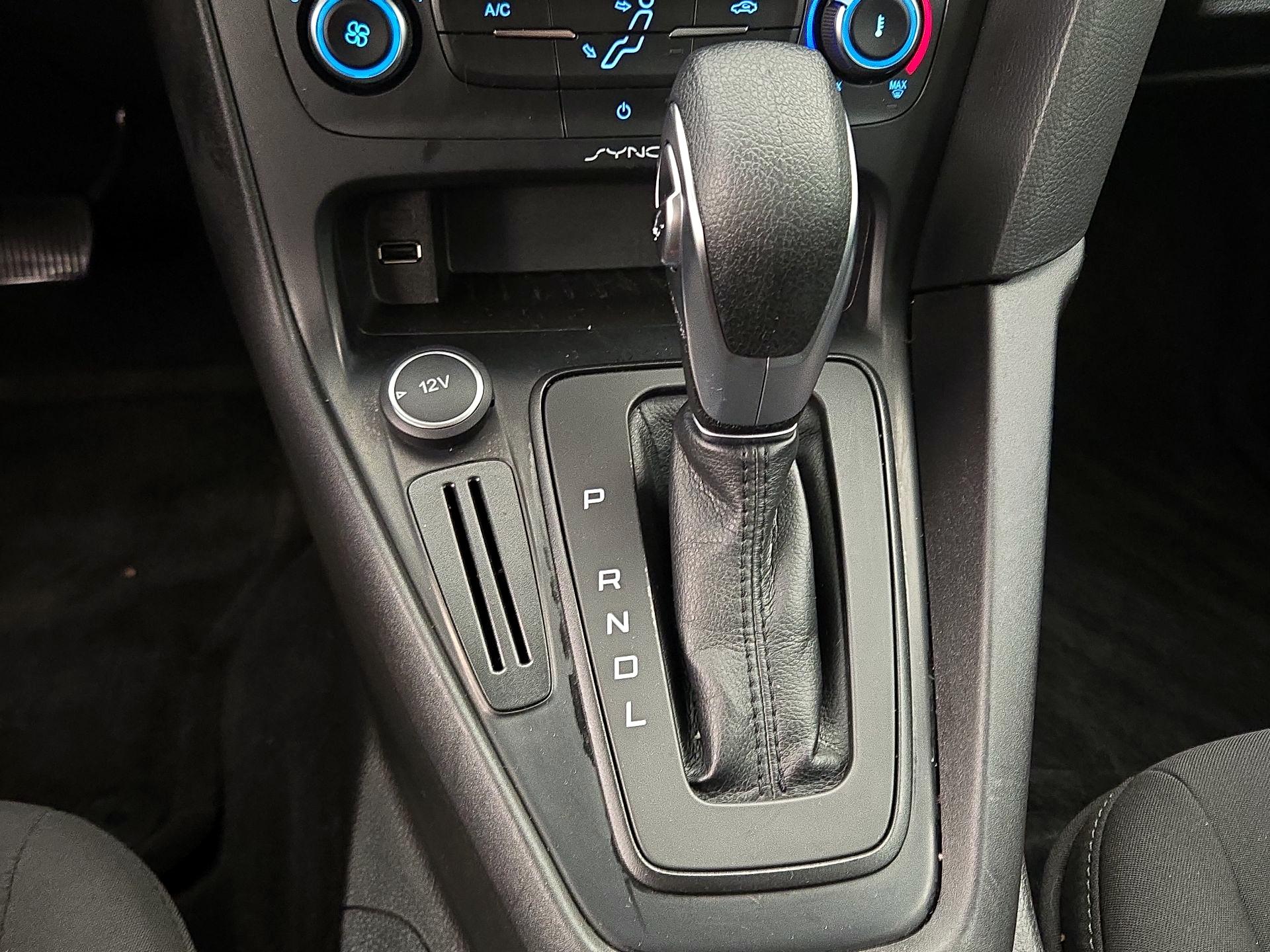 Thumbnail: 2016 Ford Focus - 17