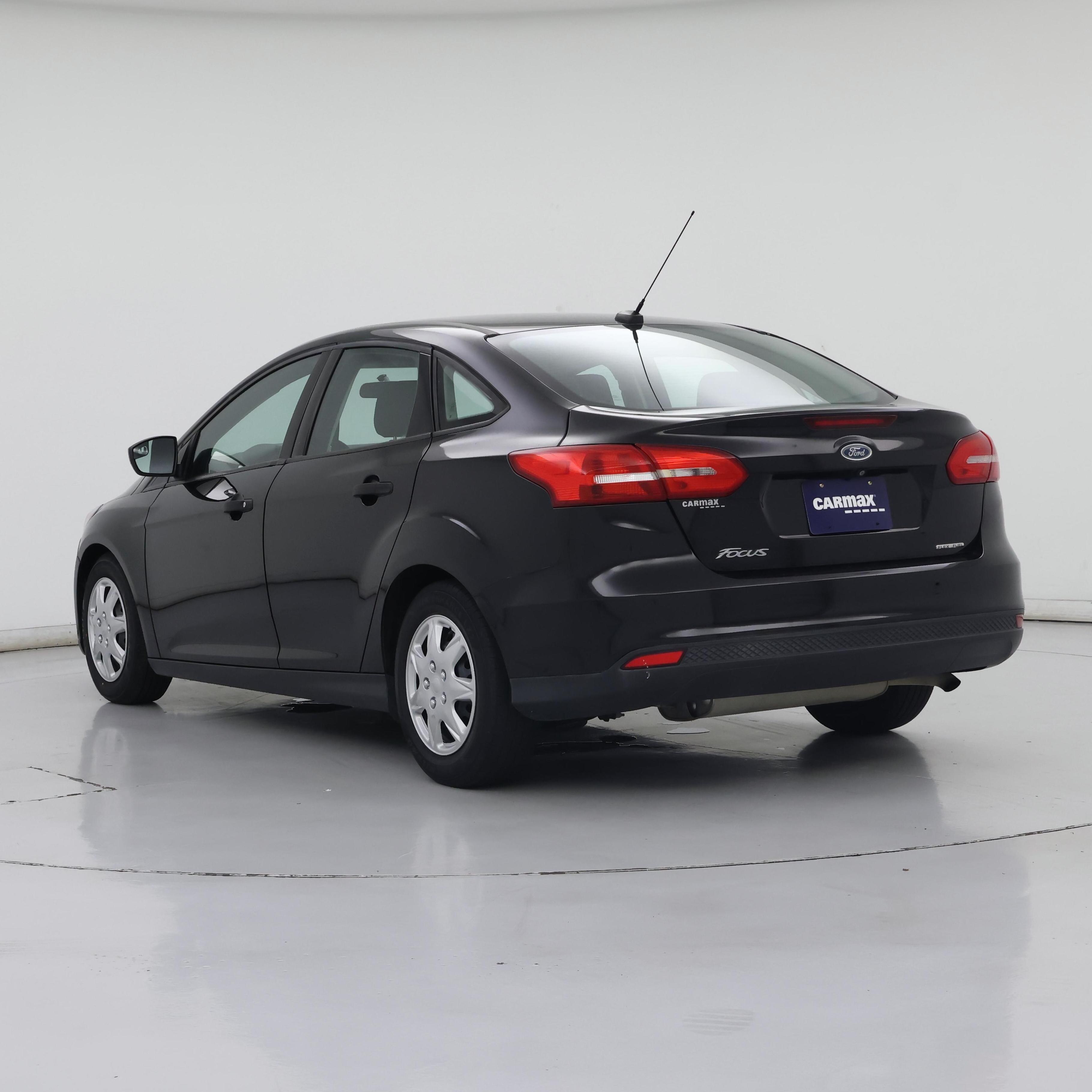 Thumbnail: 2016 Ford Focus - 2