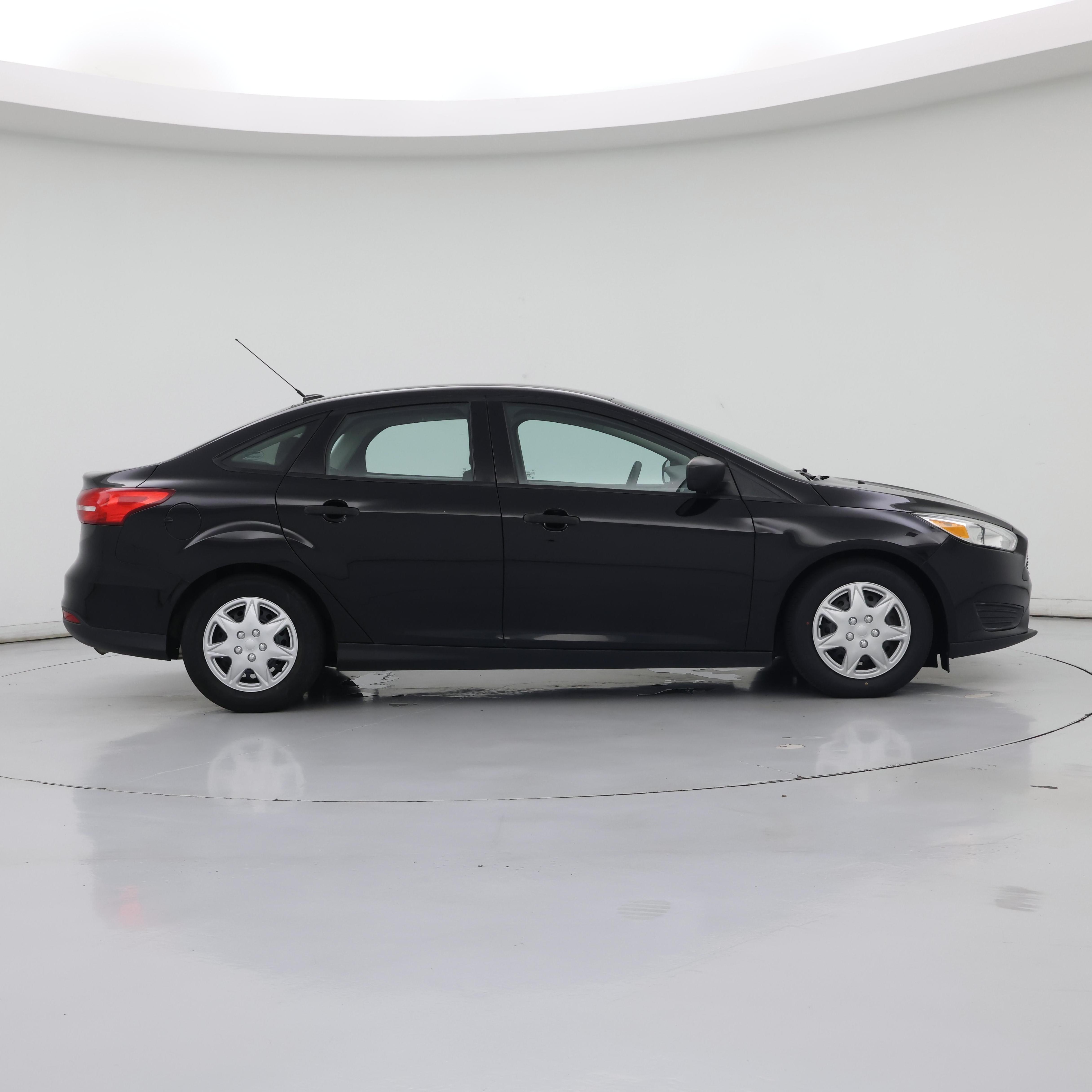 Thumbnail: 2016 Ford Focus - 7