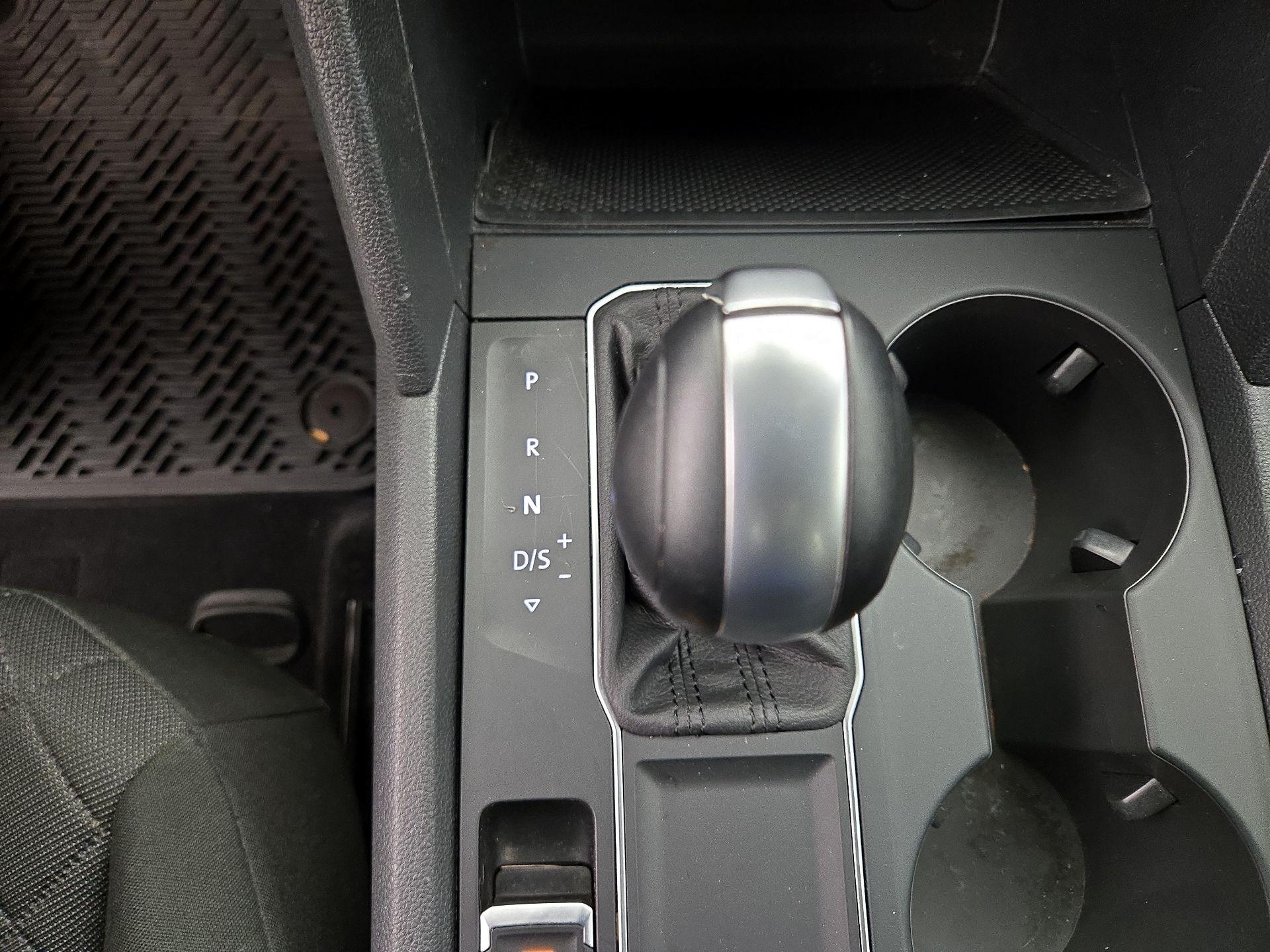 Thumbnail: 2018 Volkswagen Atlas - 17