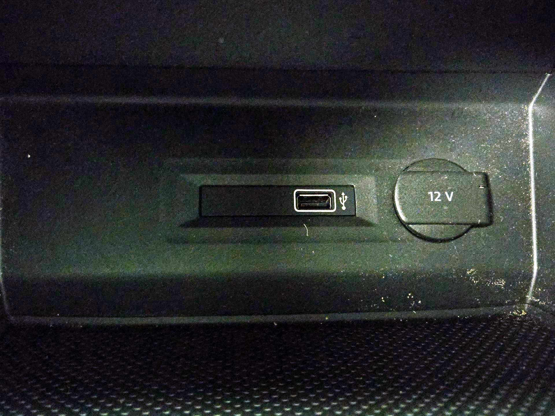 Thumbnail: 2018 Volkswagen Atlas - 18