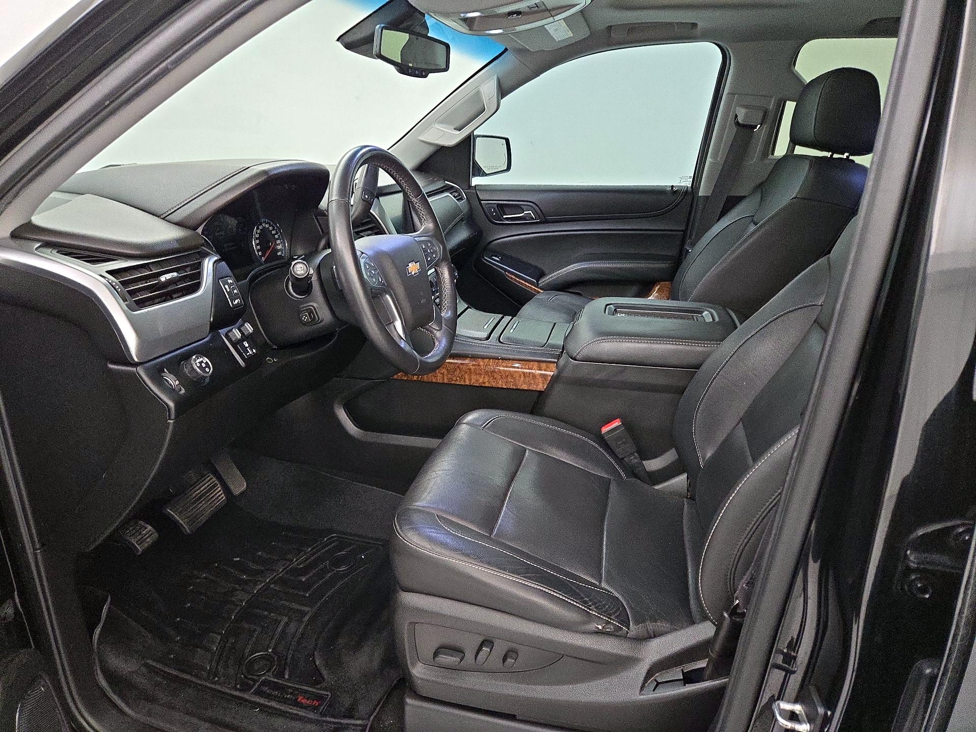 Thumbnail: 2017 Chevrolet Tahoe - 11