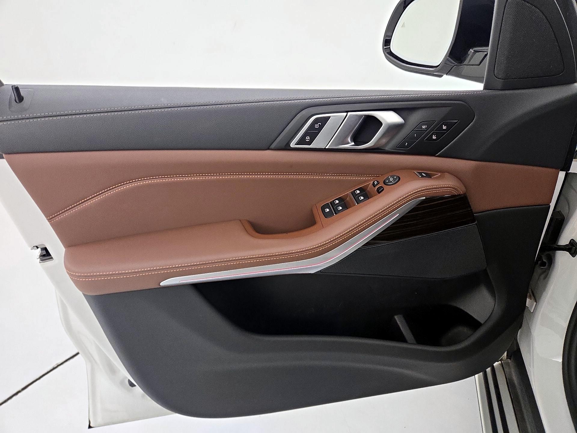 Thumbnail: 2020 BMW X5 - 12