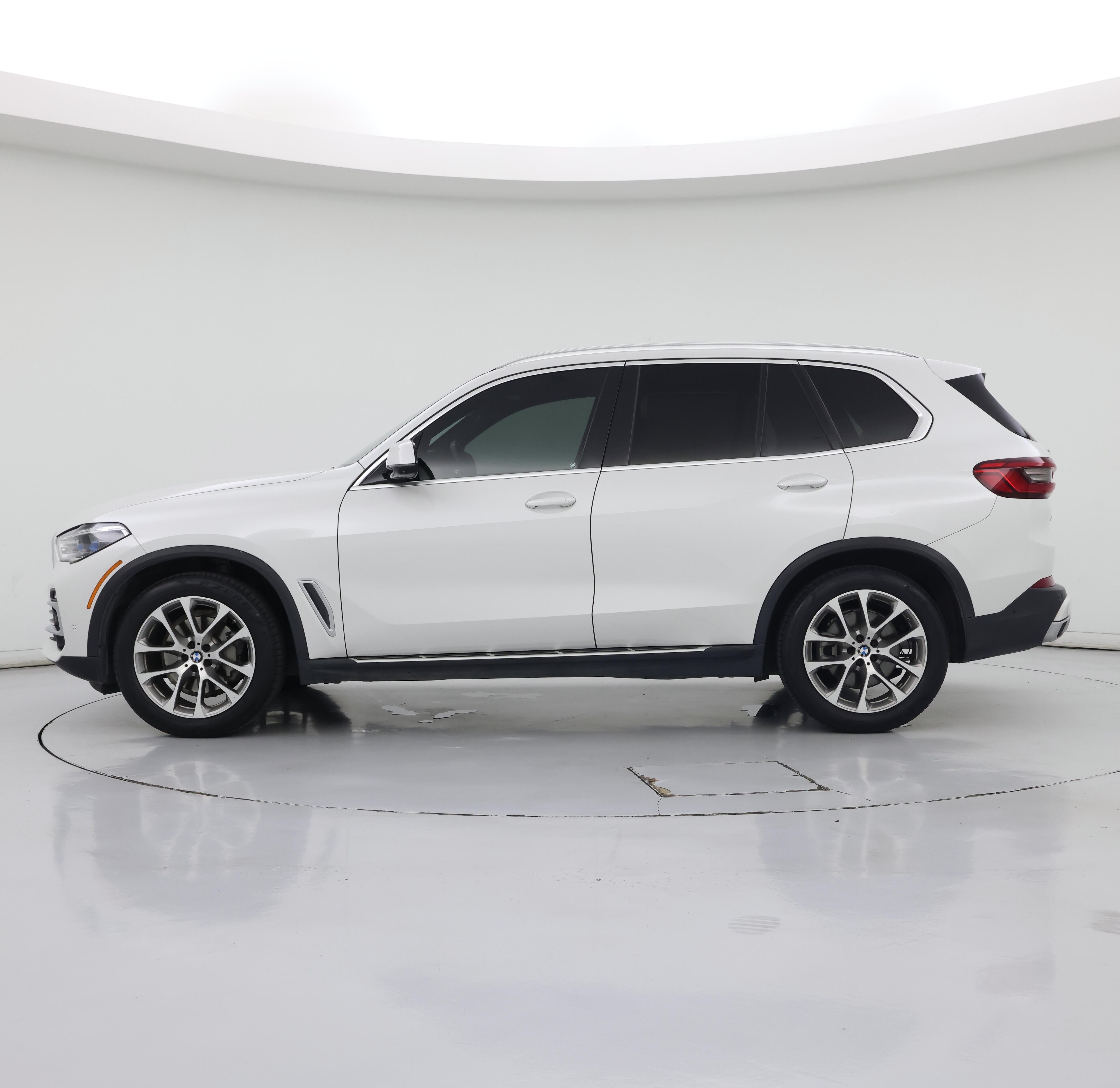 Thumbnail: 2020 BMW X5 - 3