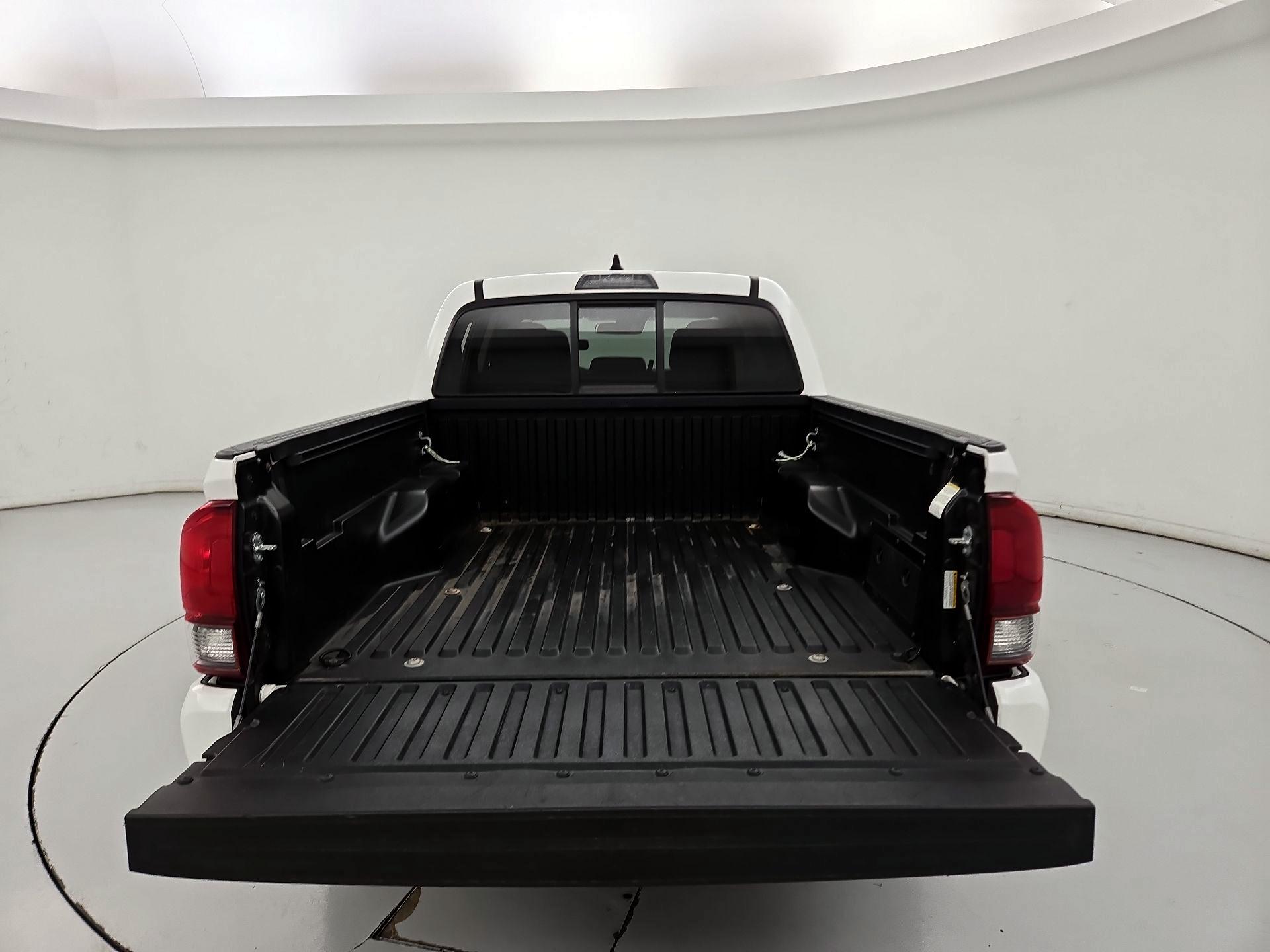 Thumbnail: 2022 Toyota Tacoma - 20