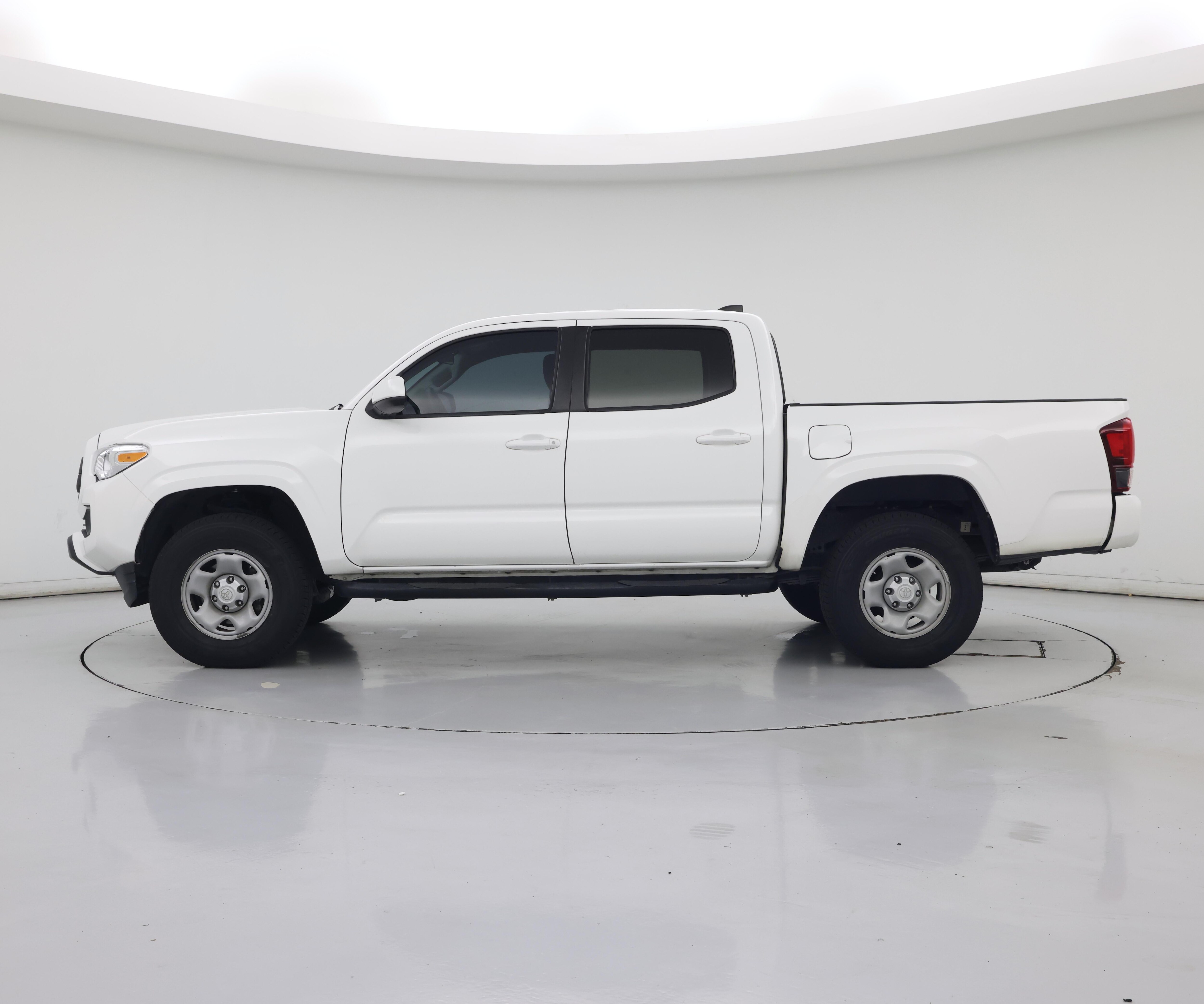Thumbnail: 2022 Toyota Tacoma - 3