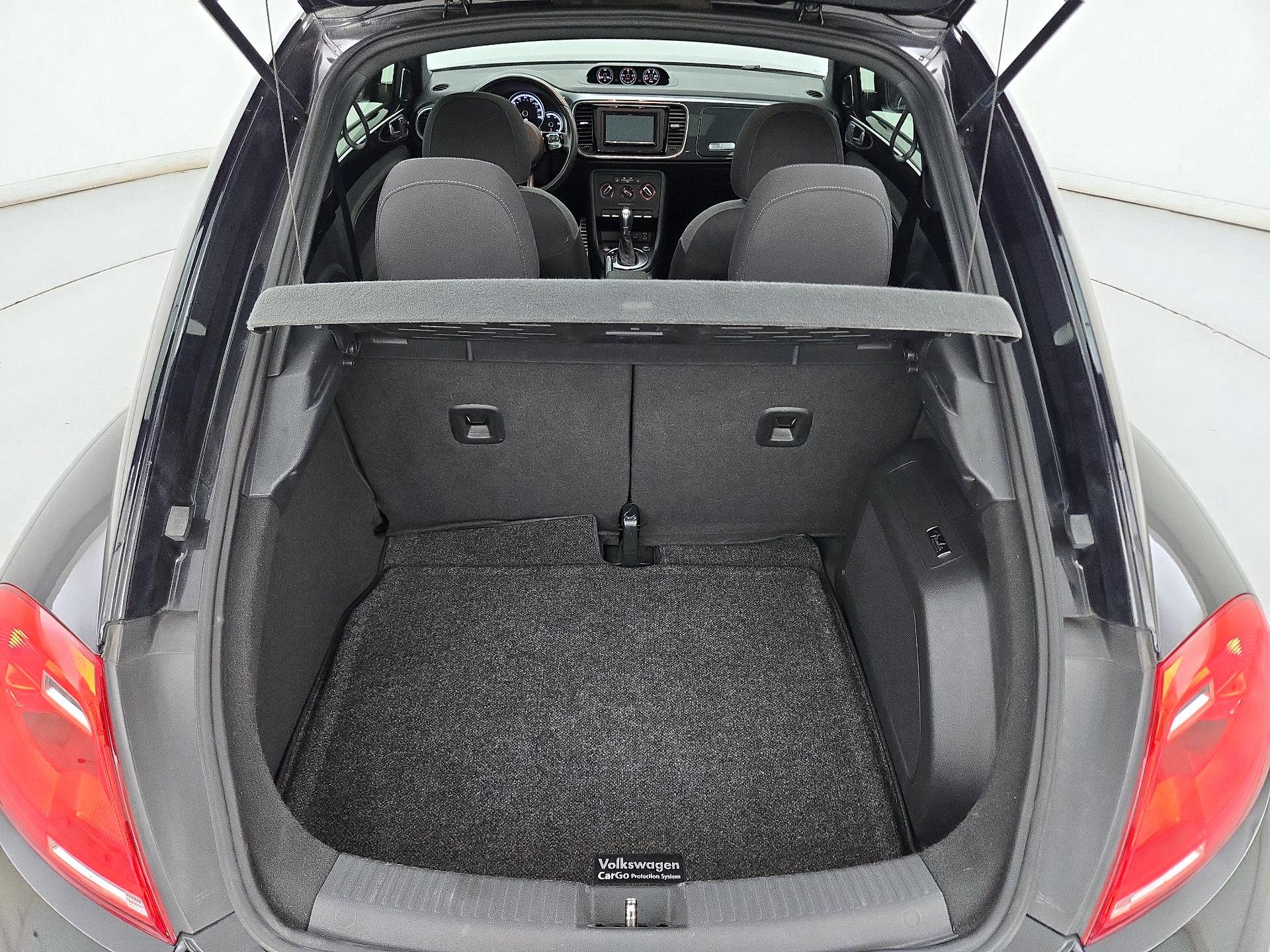 Thumbnail: 2014 Volkswagen Beetle - 20