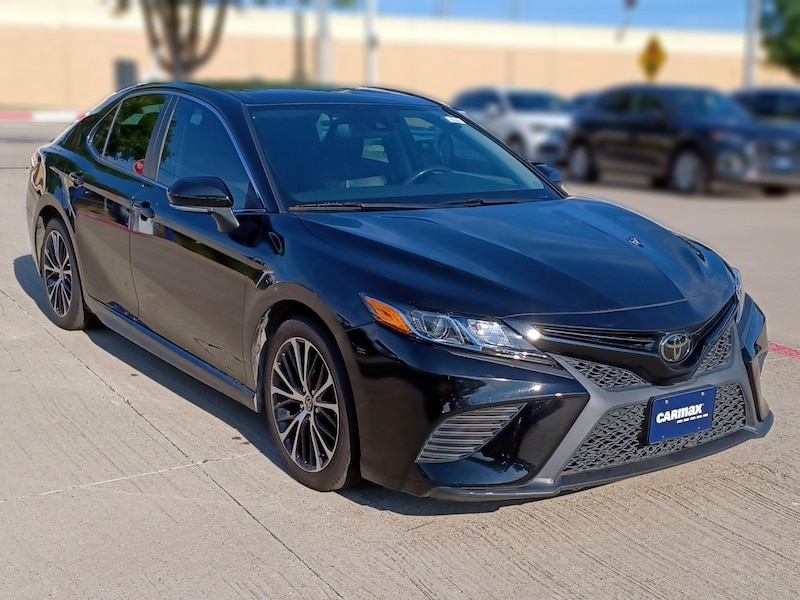 2020 Toyota Camry SE -
                  Tyler, TX