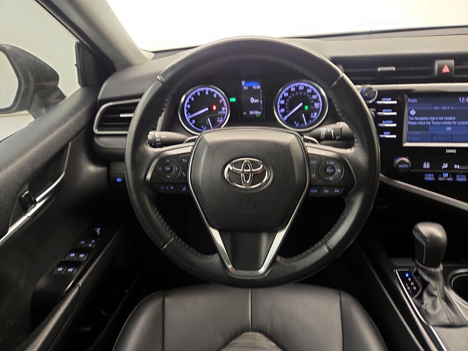 Thumbnail: 2020 Toyota Camry - 10