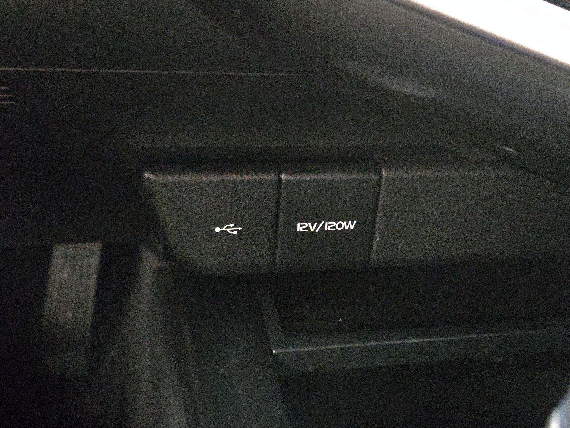 Thumbnail: 2020 Toyota Camry - 18