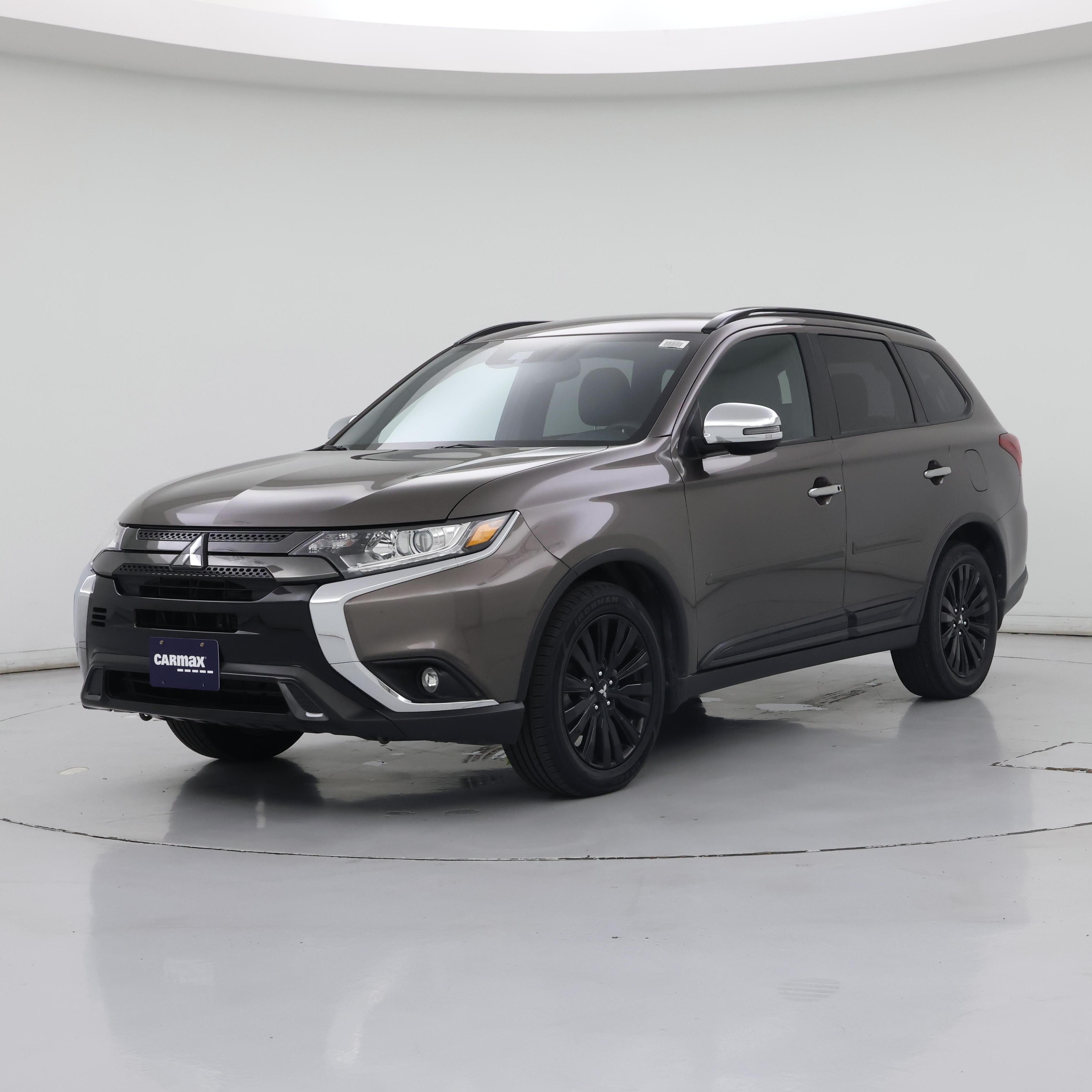 Thumbnail: 2020 Mitsubishi Outlander - 4