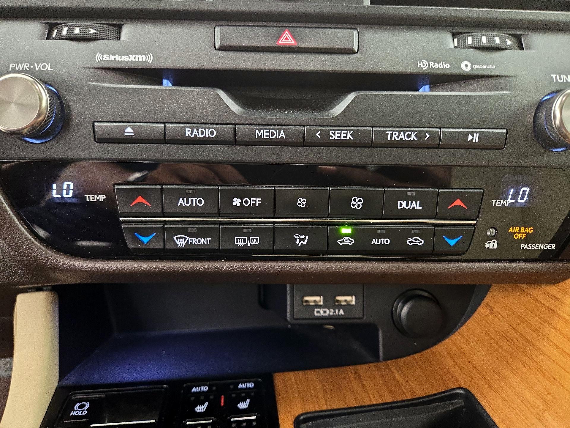 Thumbnail: 2020 Lexus RX - 17