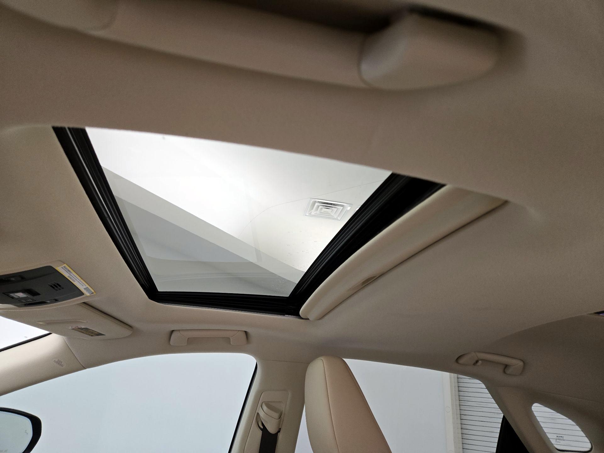 Thumbnail: 2020 Lexus RX - 20