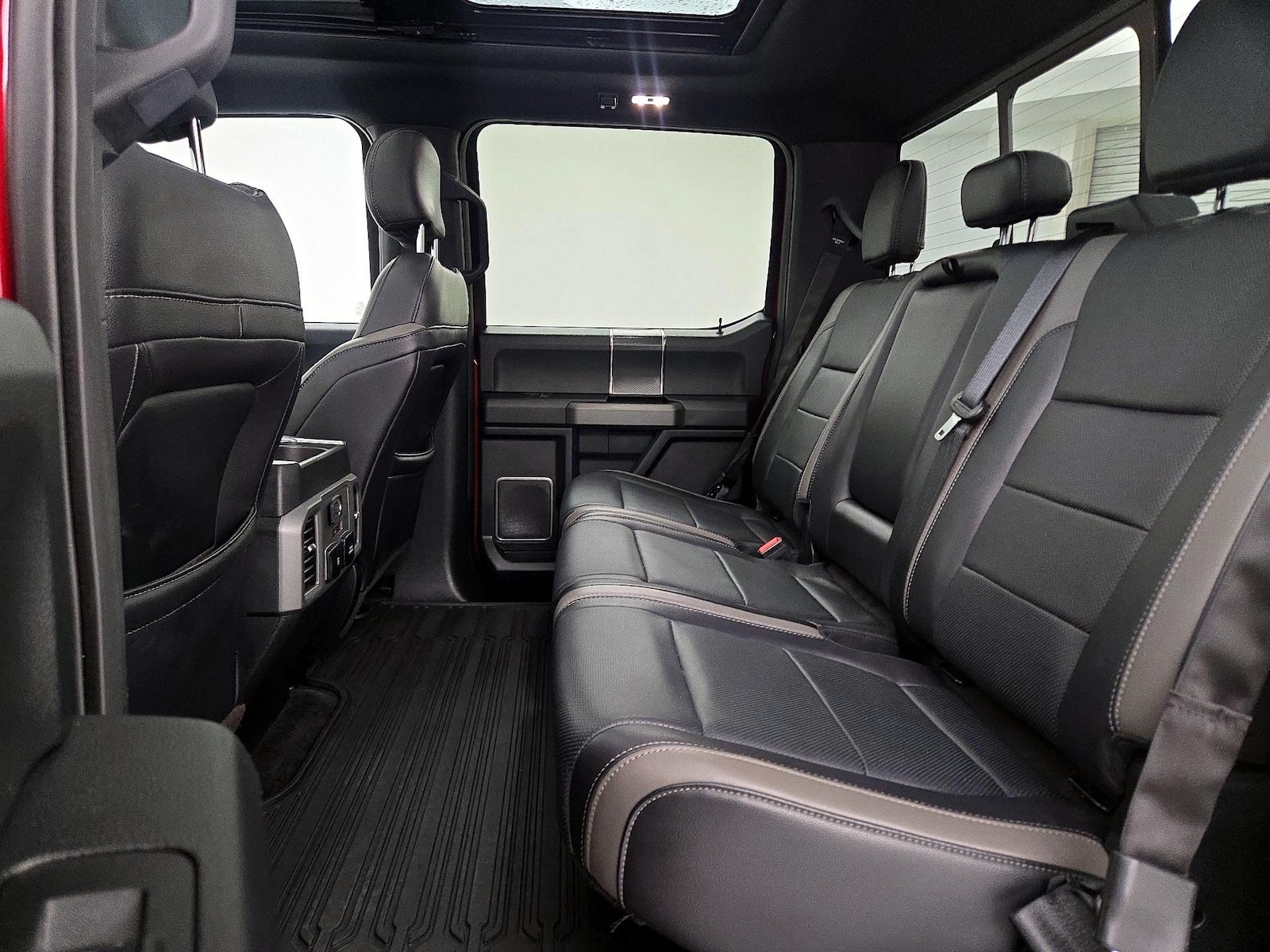 2018 Ford F-150 Raptor - Photo 20
