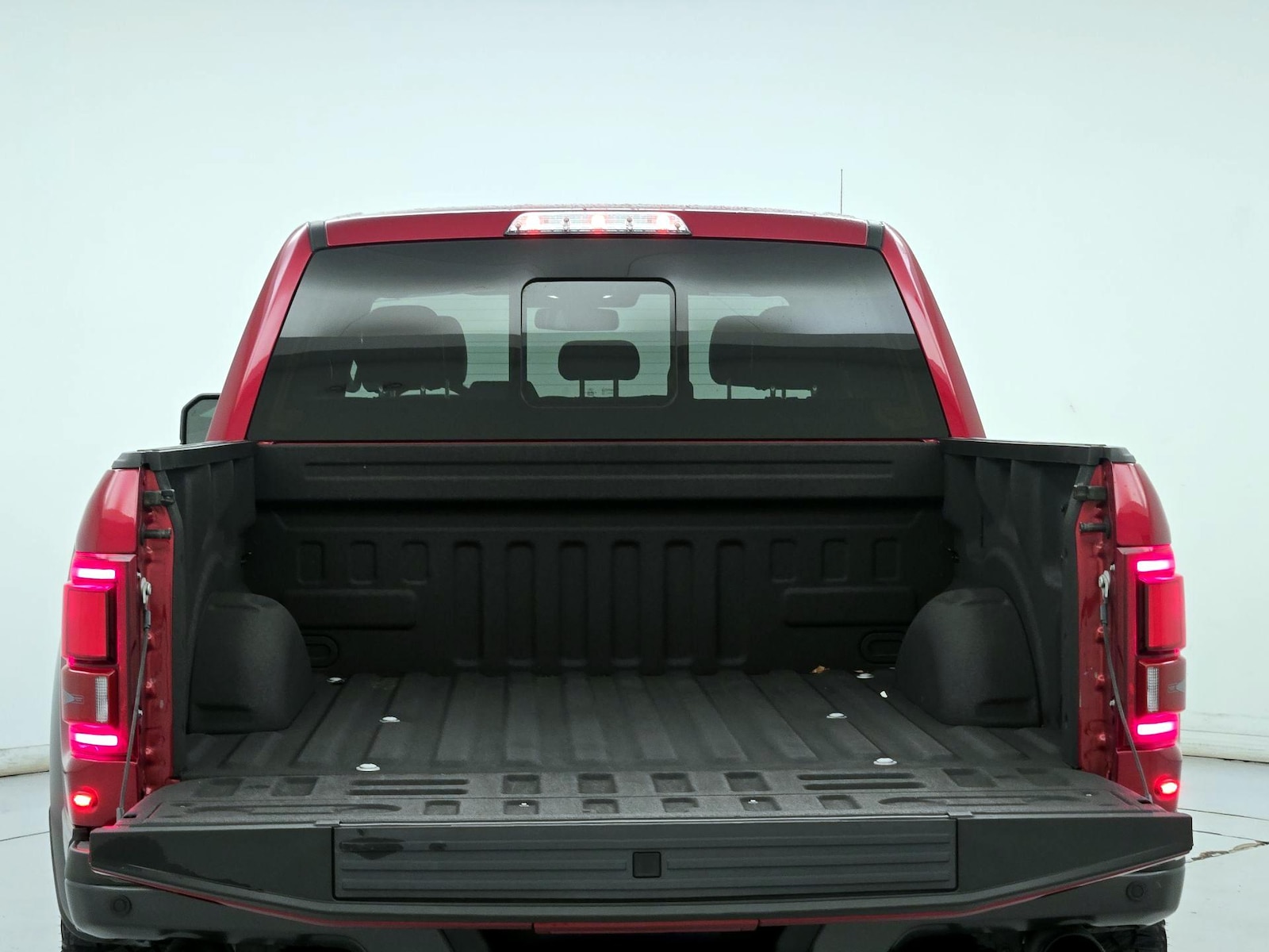 2018 Ford F-150 Raptor - Photo 21