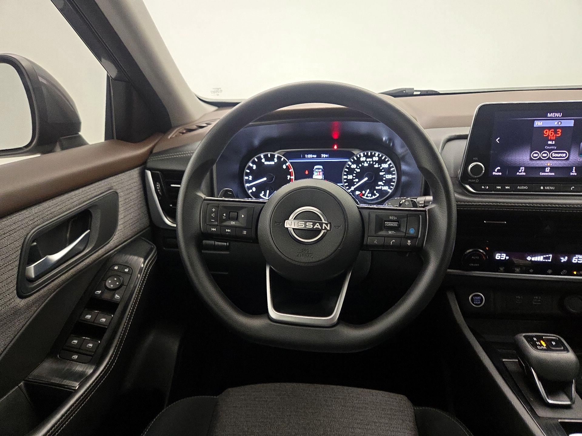 Thumbnail: 2023 Nissan Rogue - 10