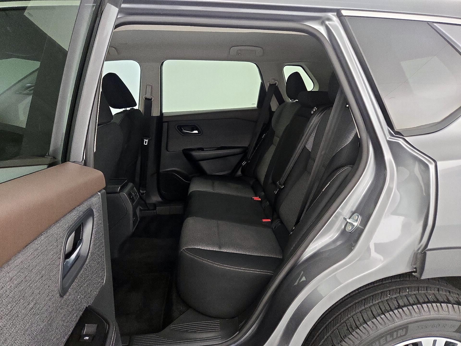 Thumbnail: 2023 Nissan Rogue - 20