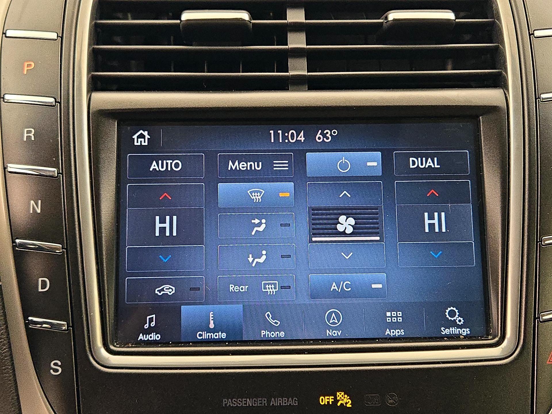 Thumbnail: 2019 Lincoln Nautilus - 17
