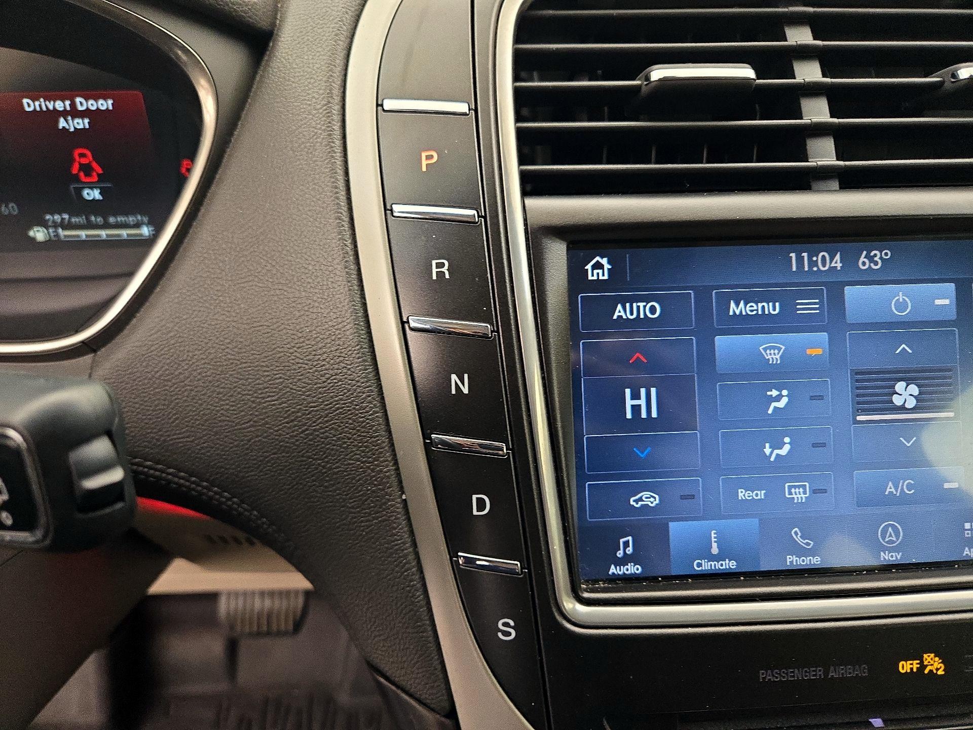 Thumbnail: 2019 Lincoln Nautilus - 18