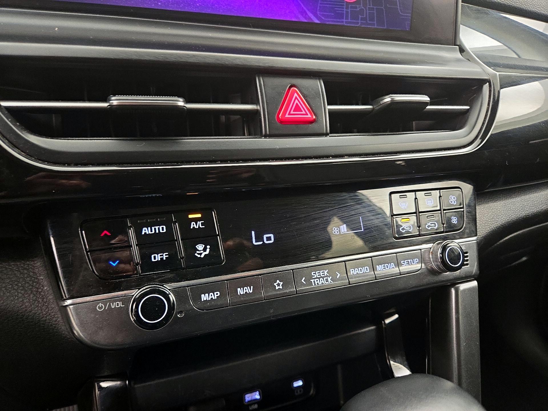 Thumbnail: 2024 Kia Seltos - 17