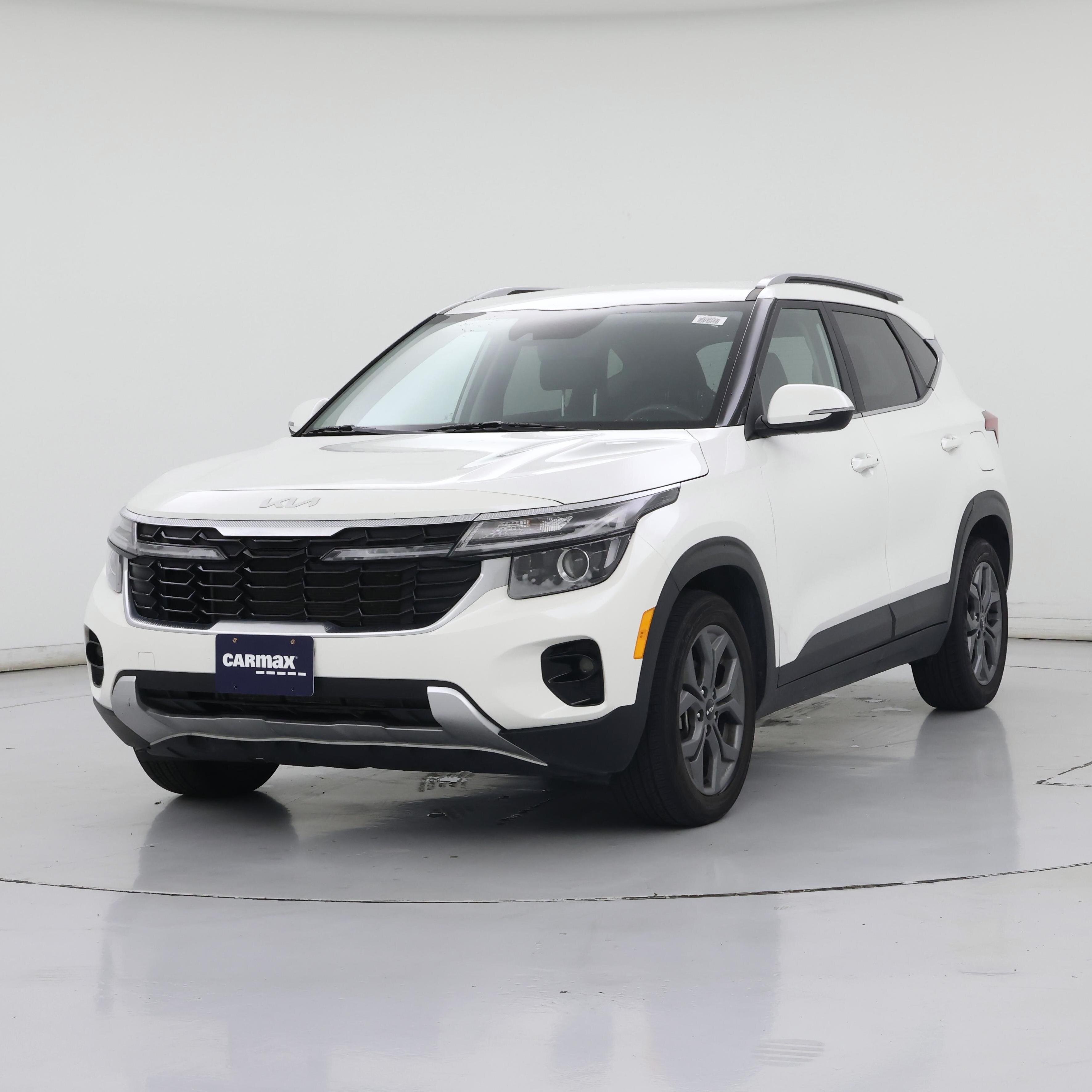 Thumbnail: 2024 Kia Seltos - 4